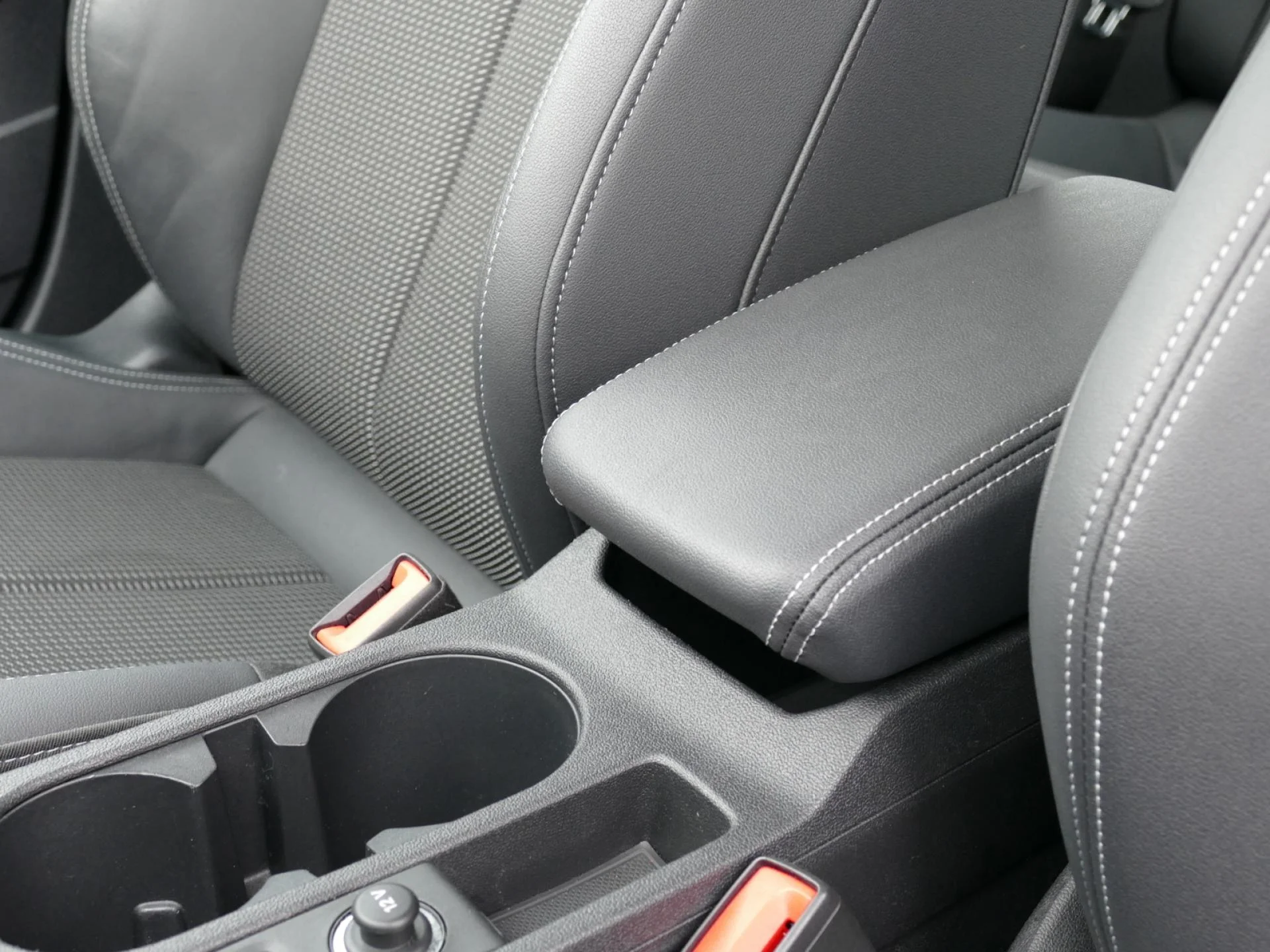 AUDI A3 berline - Miniature 24 sur 33 - Cliquer pour voir cette photo
