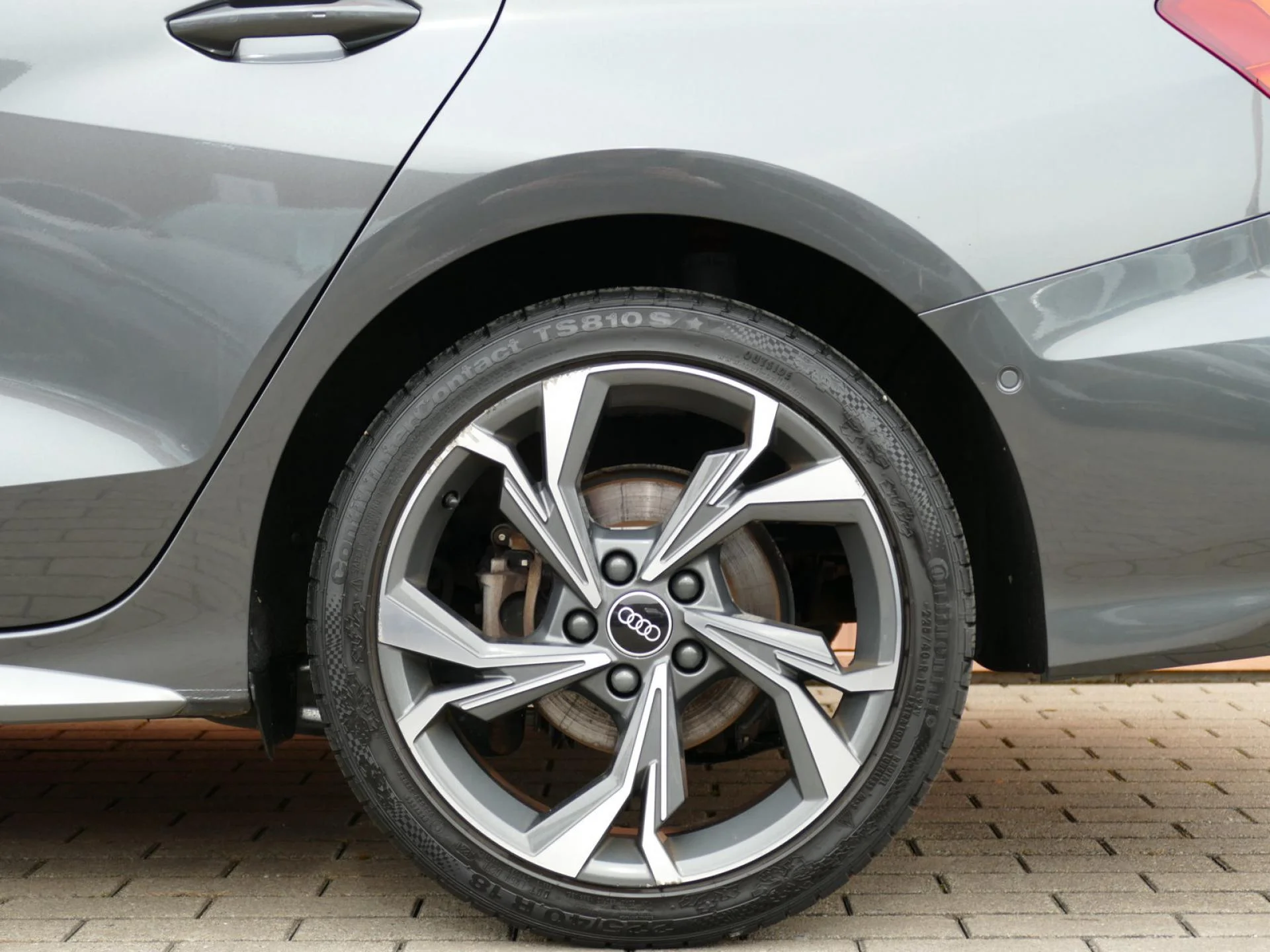 AUDI A3 berline - Miniature 33 sur 33 - Cliquer pour voir cette photo