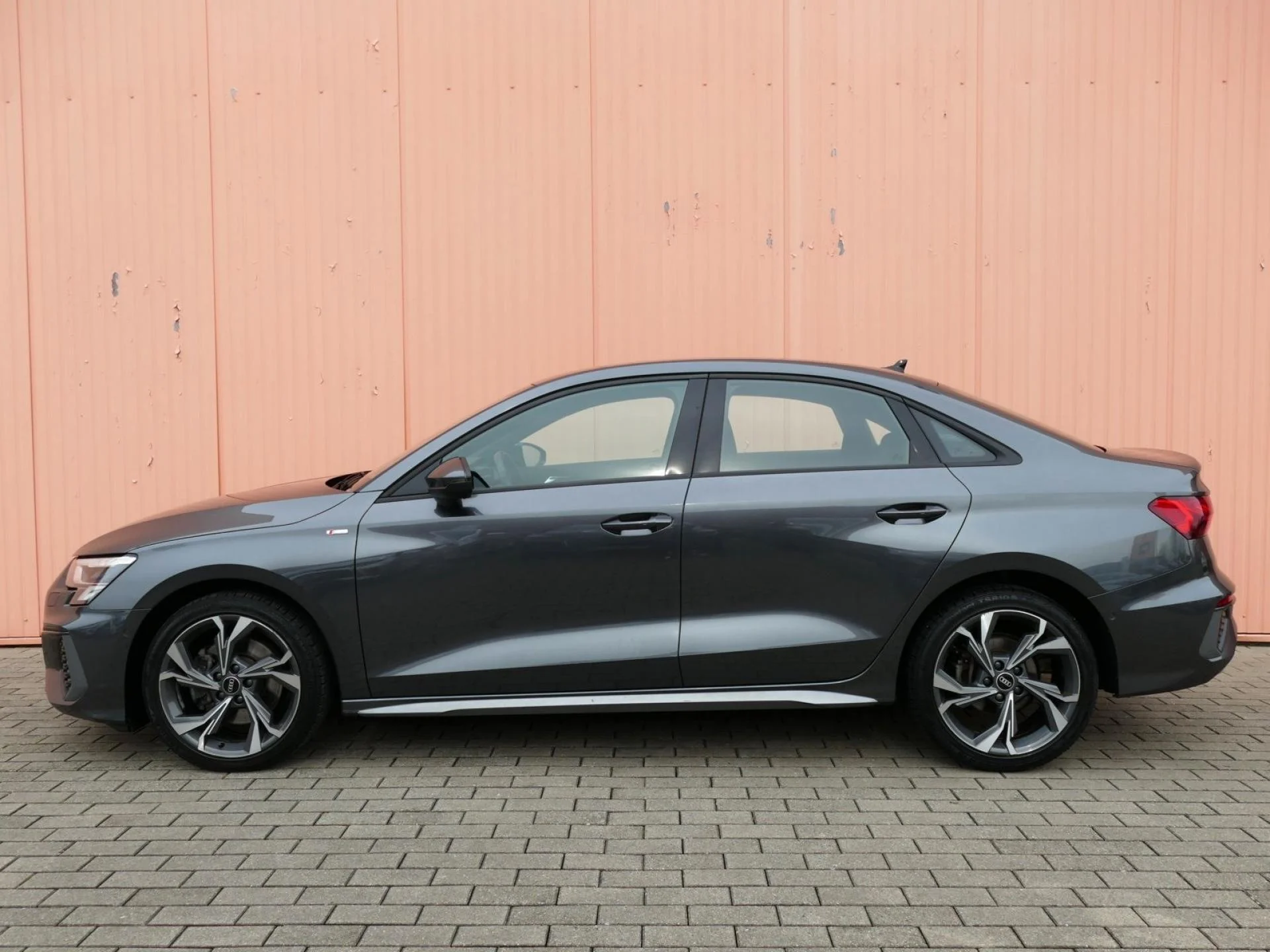 AUDI A3 berline - Miniature 3 sur 33 - Cliquer pour voir cette photo