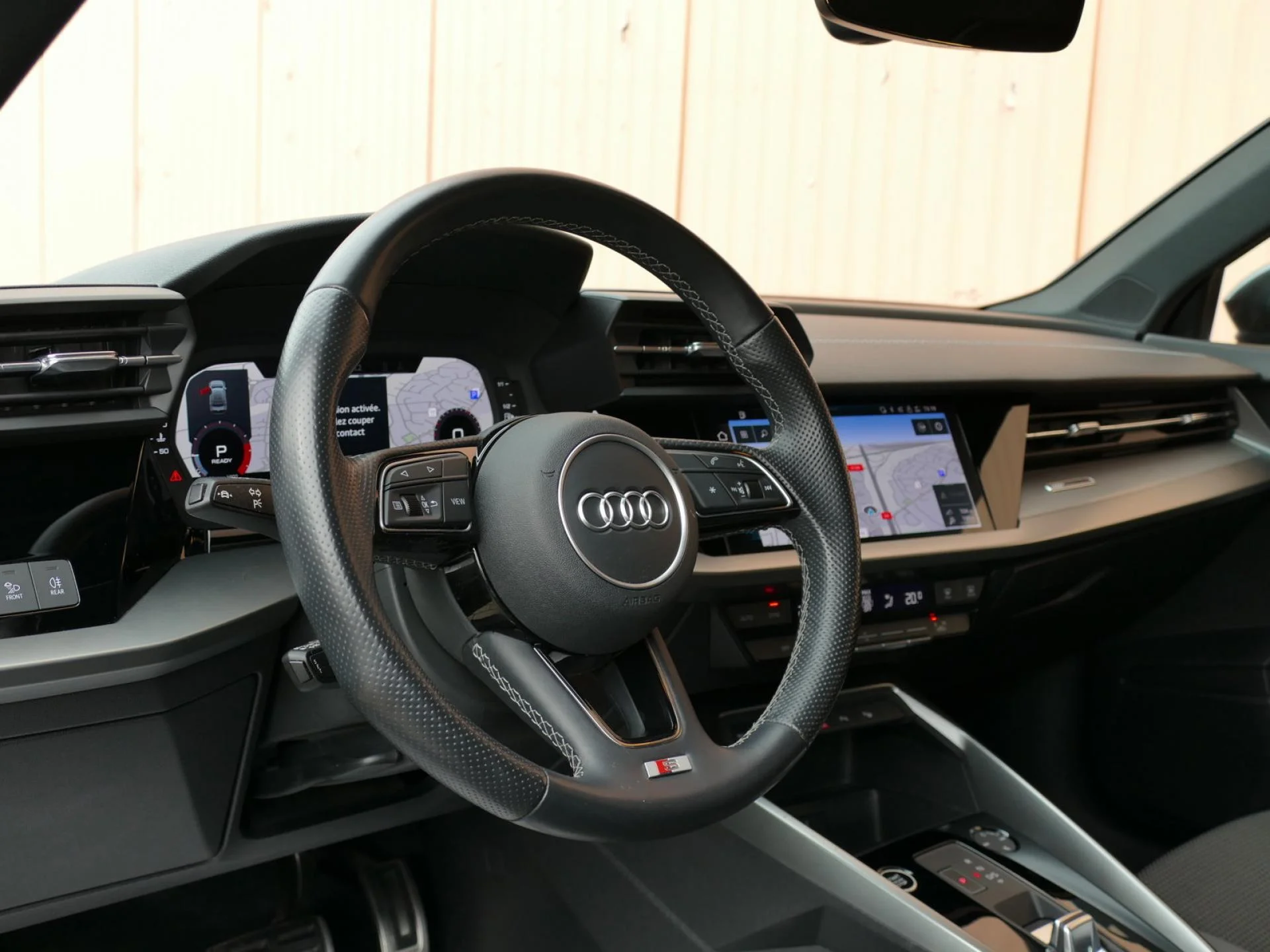 AUDI A3 berline - Miniature 16 sur 33 - Cliquer pour voir cette photo
