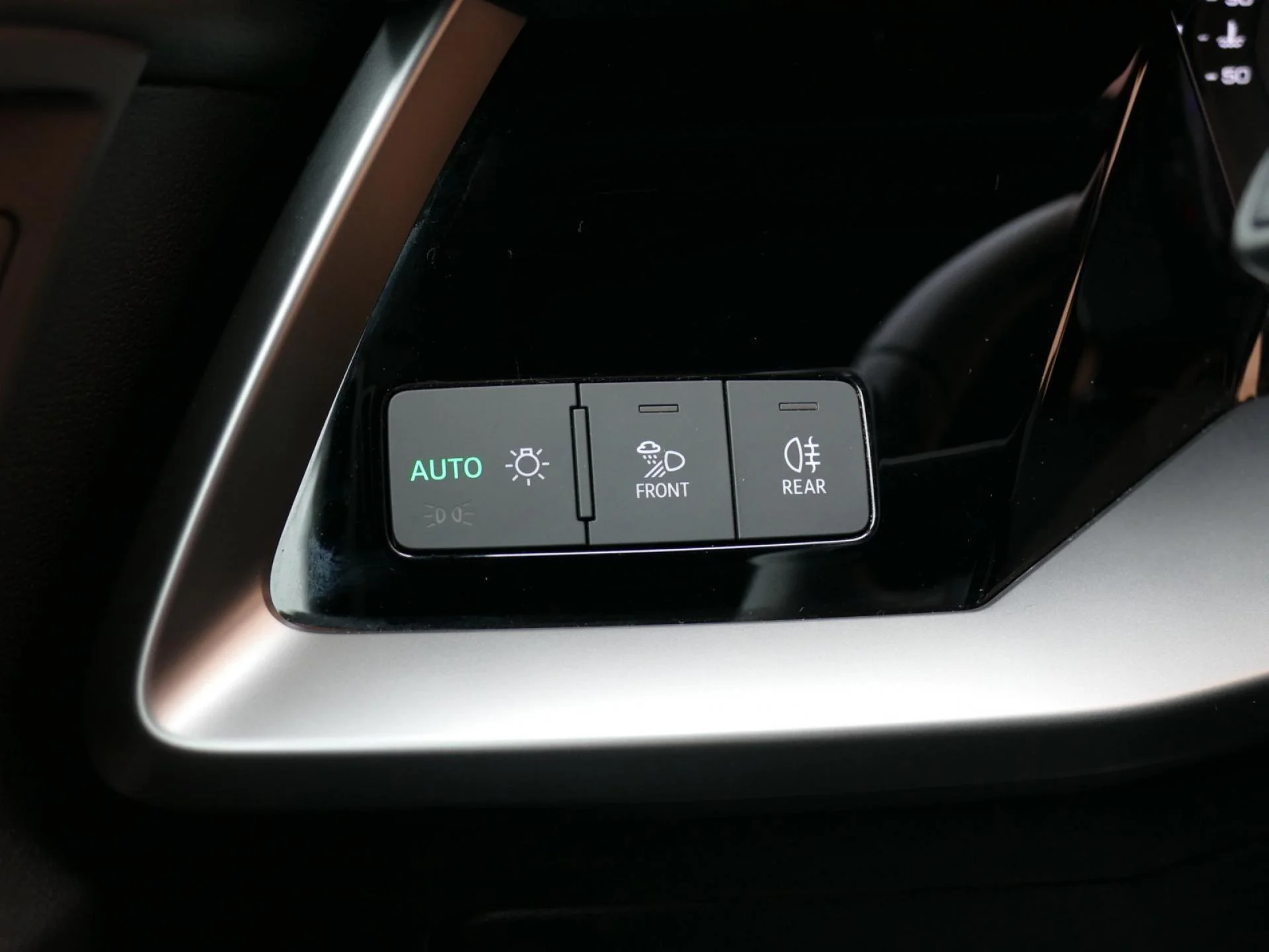 AUDI A3 berline - Miniature 21 sur 33 - Cliquer pour voir cette photo