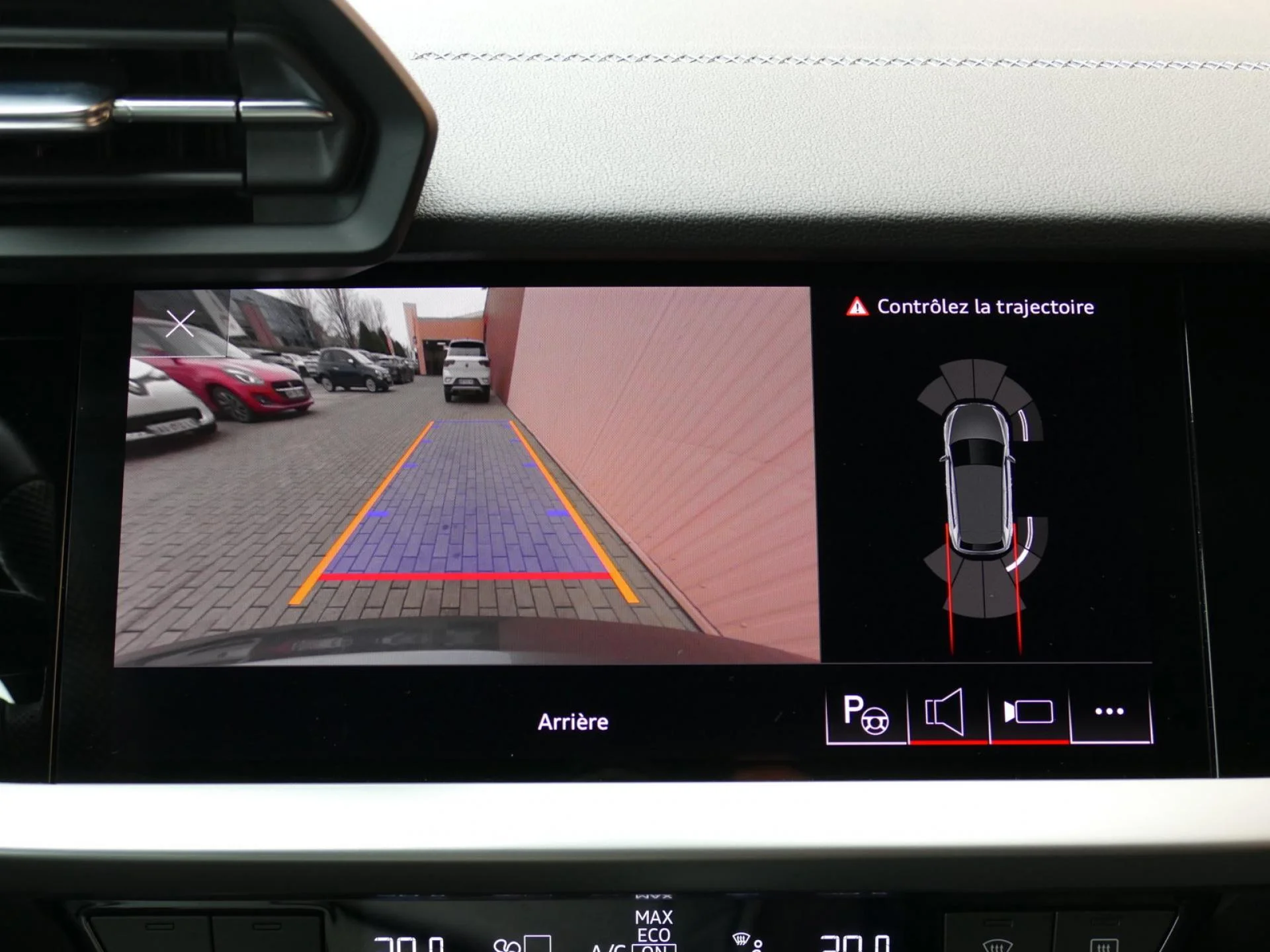 AUDI A3 SPORTBACK - Miniature 10 sur 34 - Cliquer pour voir cette photo