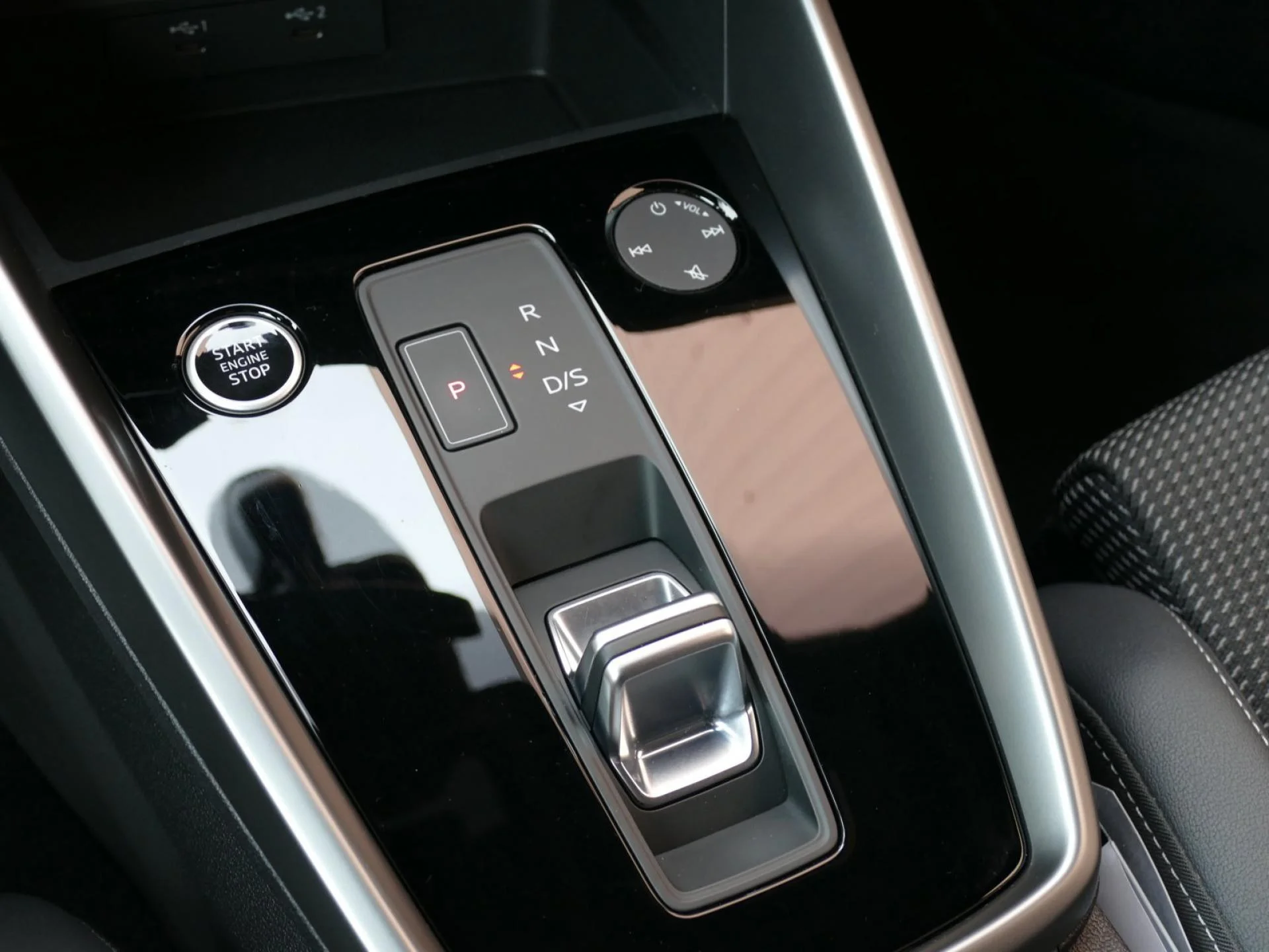 AUDI A3 SPORTBACK - Miniature 17 sur 34 - Cliquer pour voir cette photo