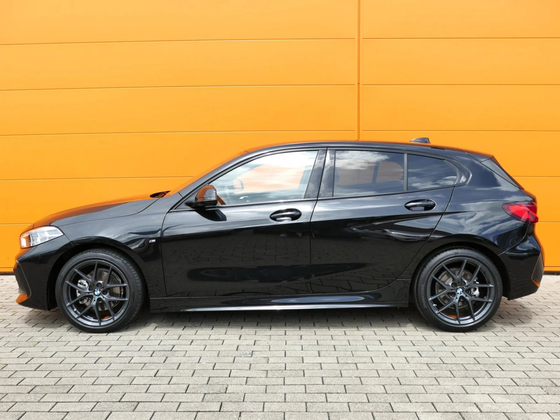 BMW SERIE 1 - Miniature 3 sur 36 - Cliquer pour voir cette photo