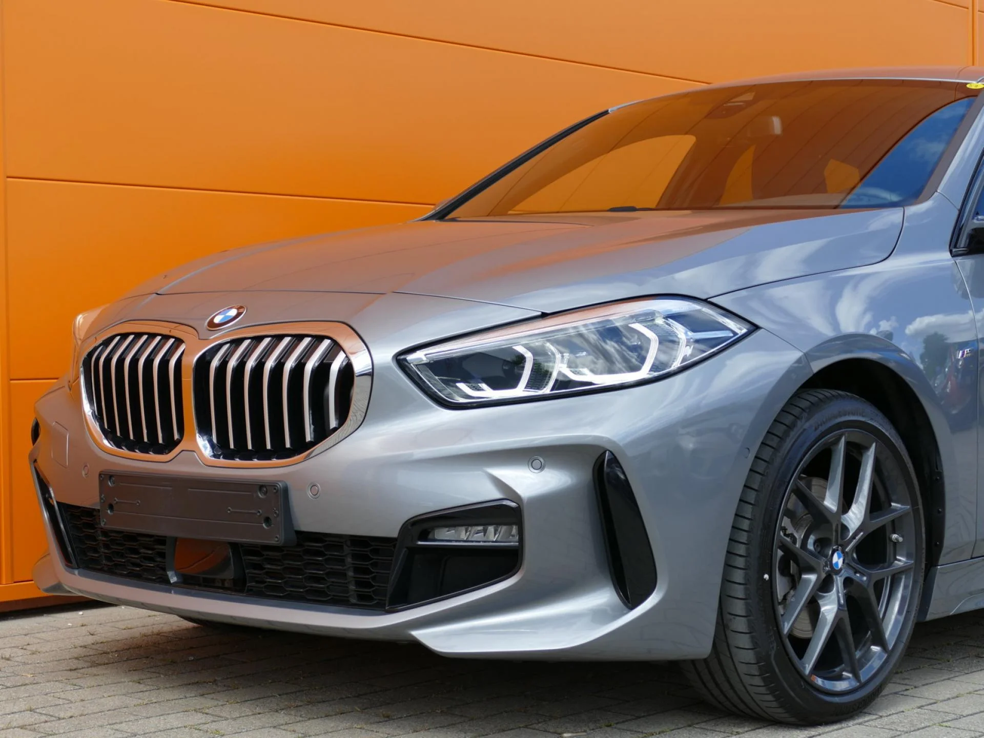 BMW SERIE 1 - Miniature 31 sur 35 - Cliquer pour voir cette photo