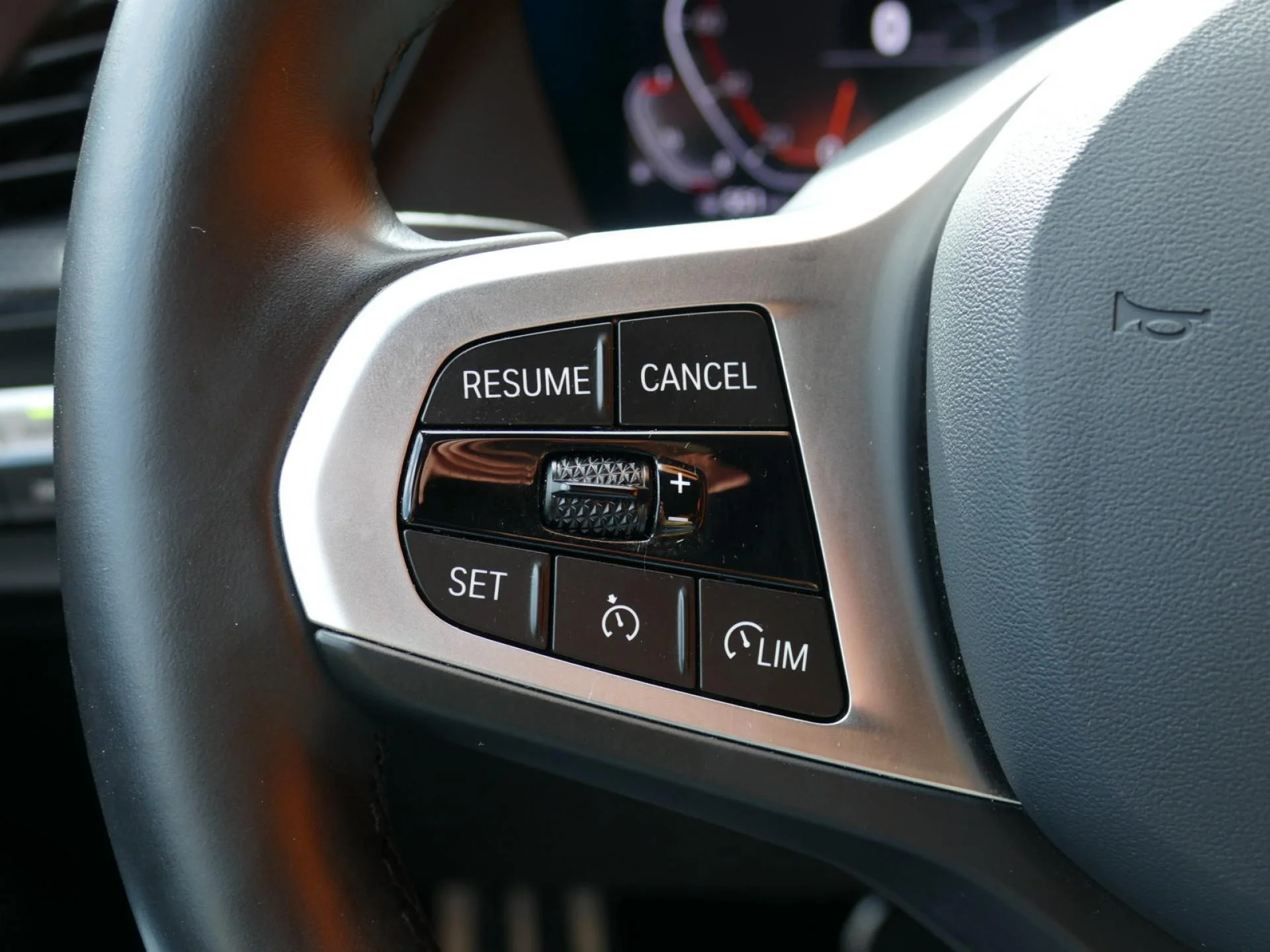 BMW SERIE 1 - Miniature 18 sur 35 - Cliquer pour voir cette photo