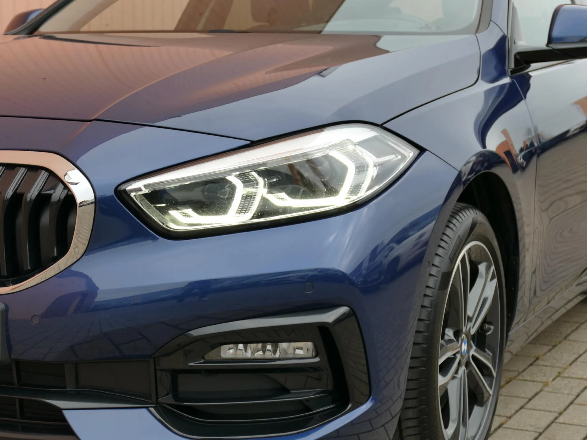 BMW SERIE 1 - Miniature 27 sur 32 - Cliquer pour voir cette photo