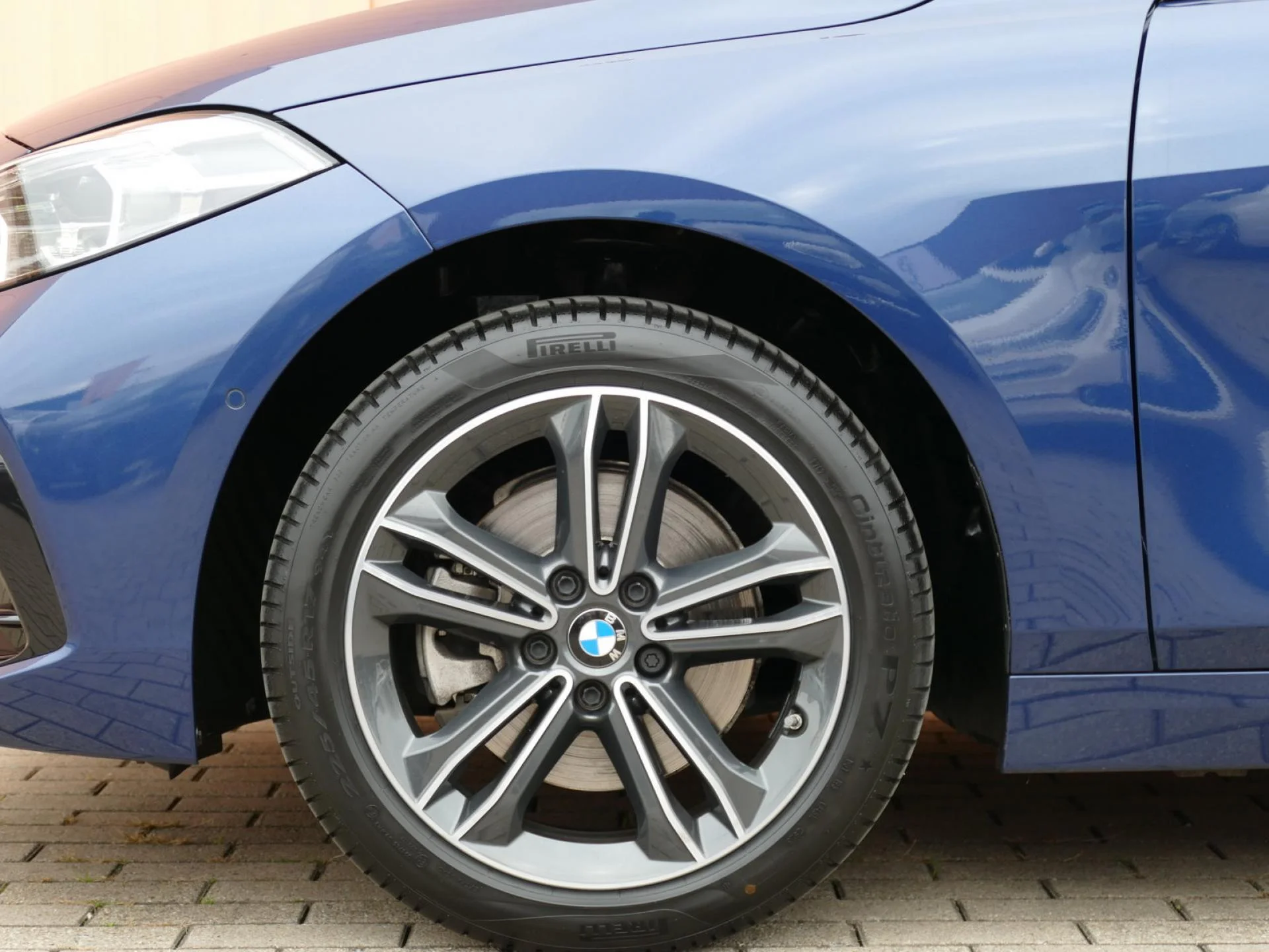 BMW SERIE 1 - Miniature 29 sur 32 - Cliquer pour voir cette photo