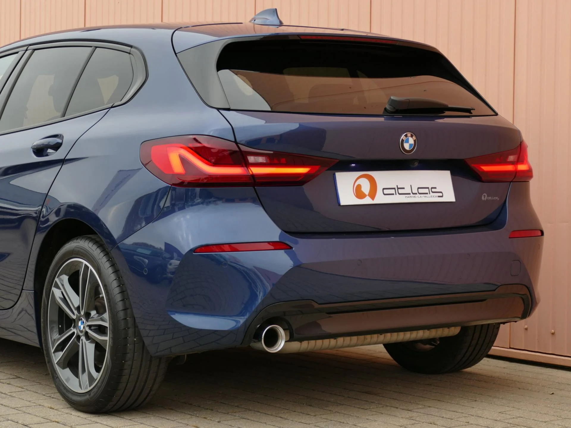 BMW SERIE 1 - Miniature 28 sur 32 - Cliquer pour voir cette photo