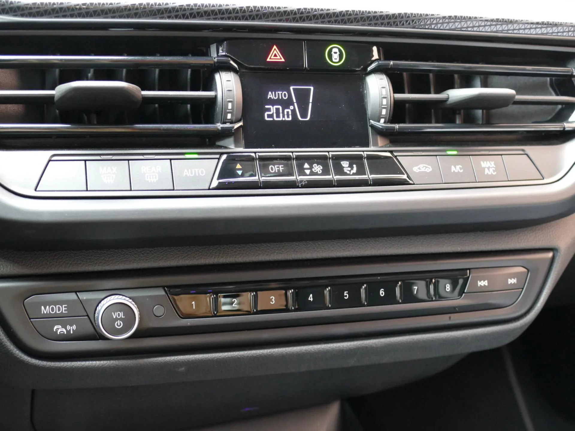 BMW SERIE 1 - Miniature 15 sur 32 - Cliquer pour voir cette photo