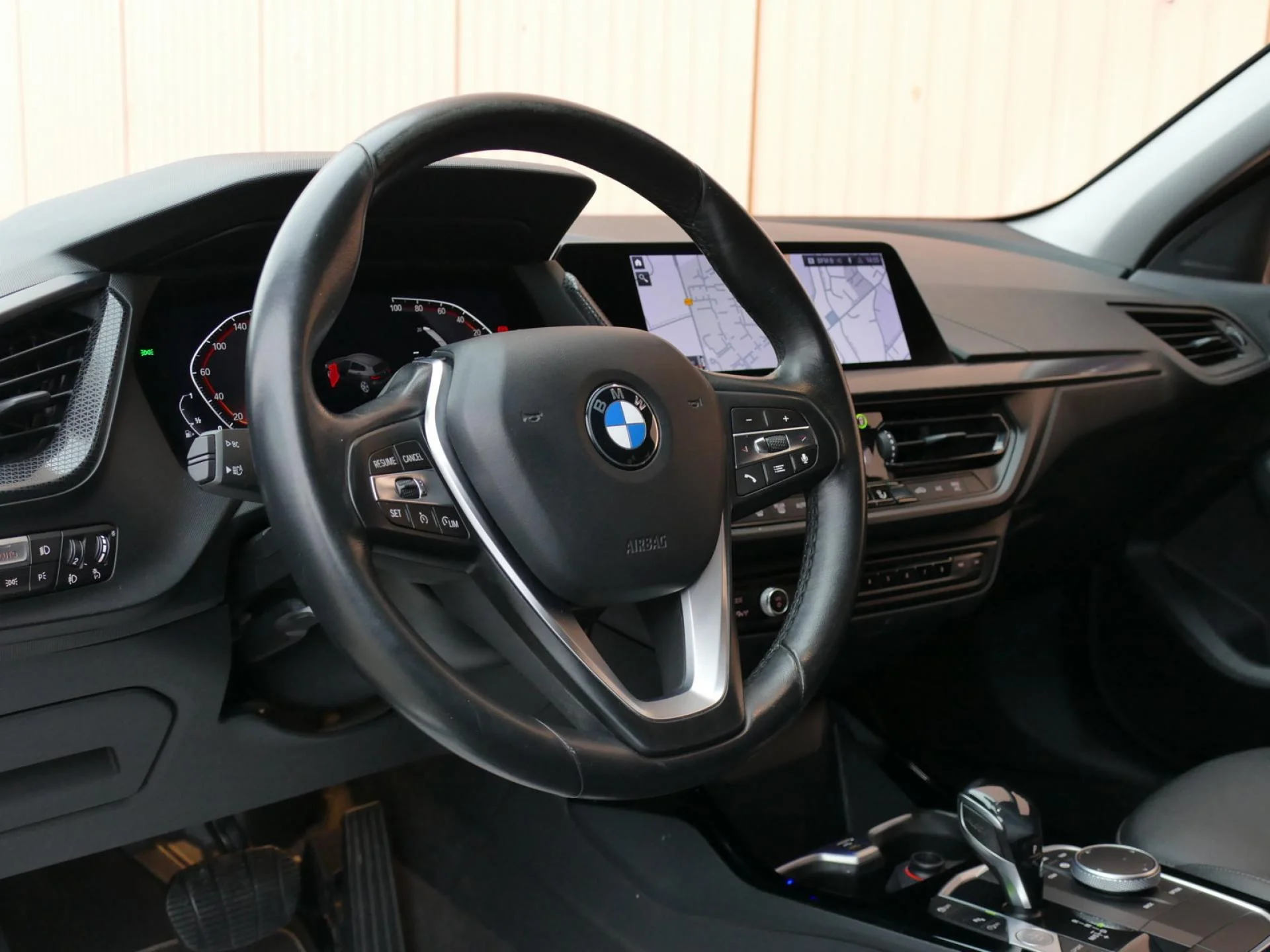 BMW SERIE 1 - Miniature 15 sur 32 - Cliquer pour voir cette photo