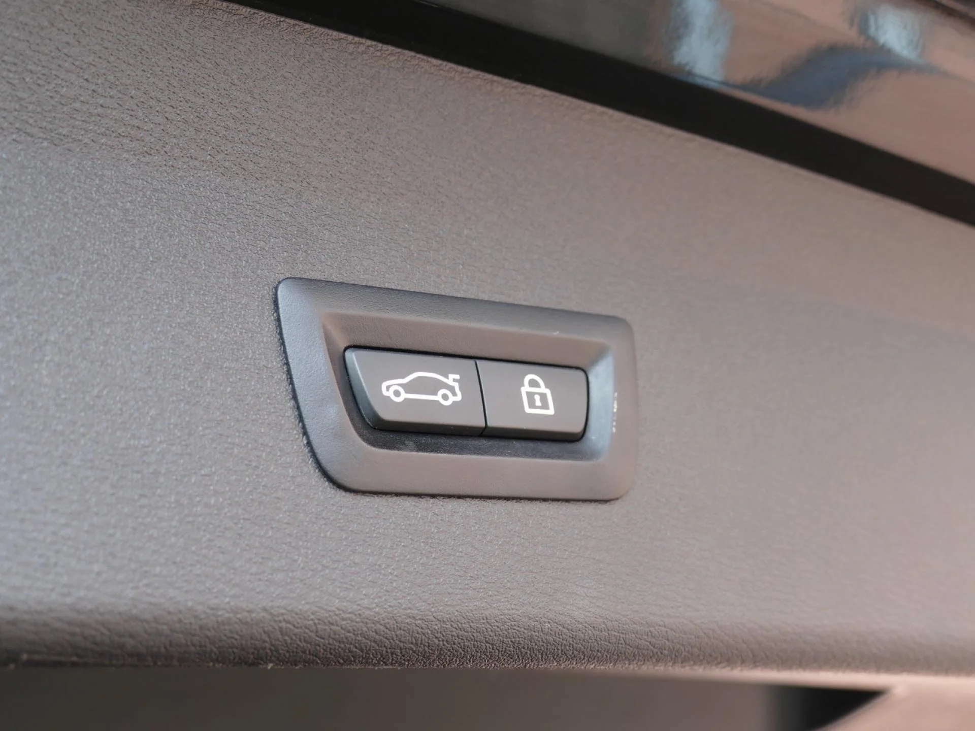 BMW X1 - Miniature 23 sur 35 - Cliquer pour voir cette photo
