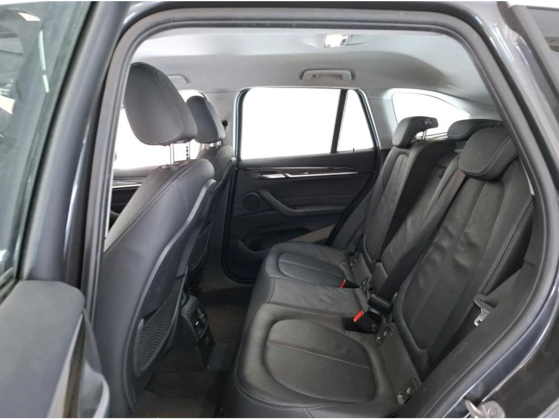 BMW X1 - Miniature 7 sur 7 - Cliquer pour voir cette photo