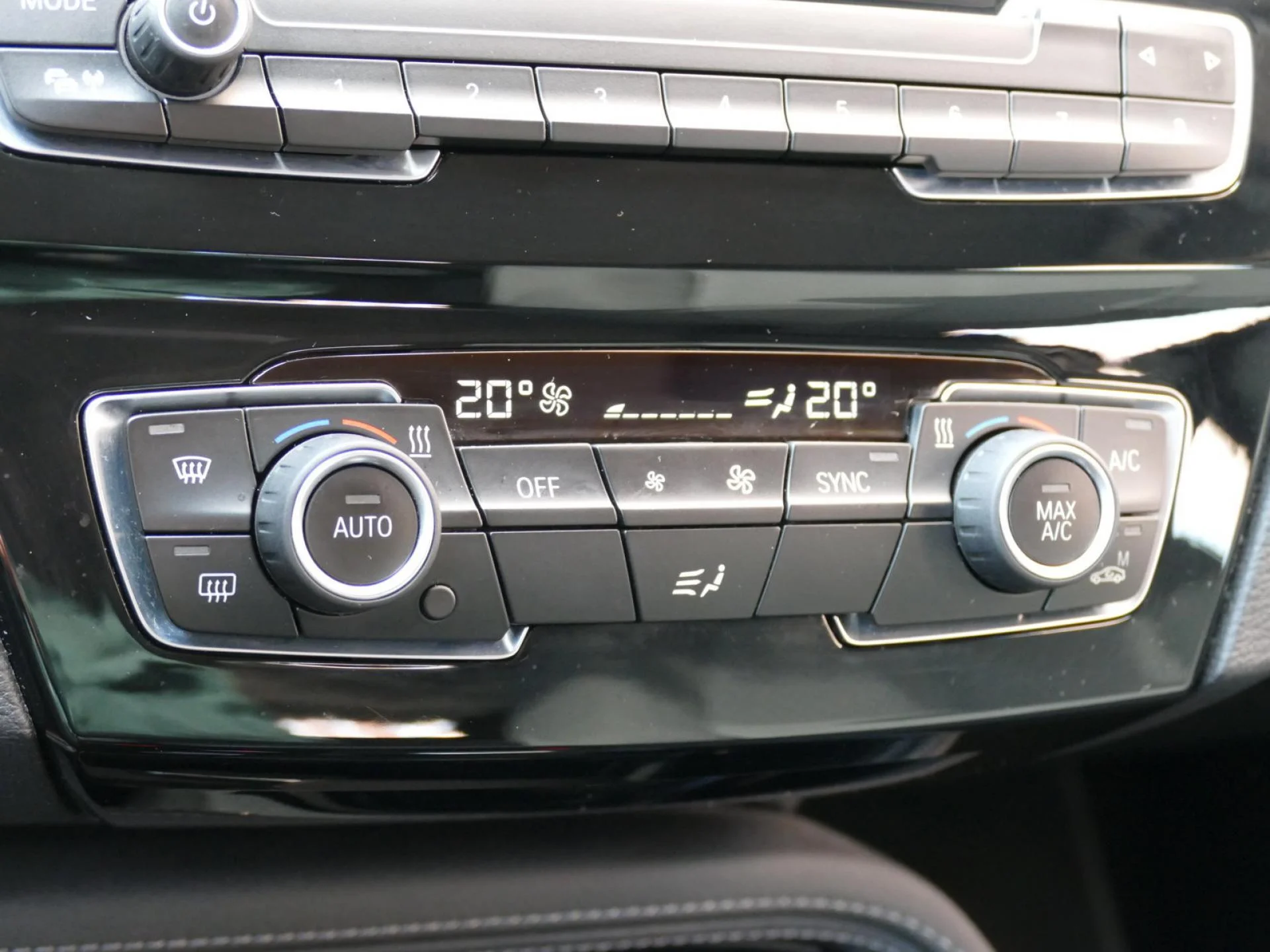 BMW X2 - Miniature 13 sur 34 - Cliquer pour voir cette photo