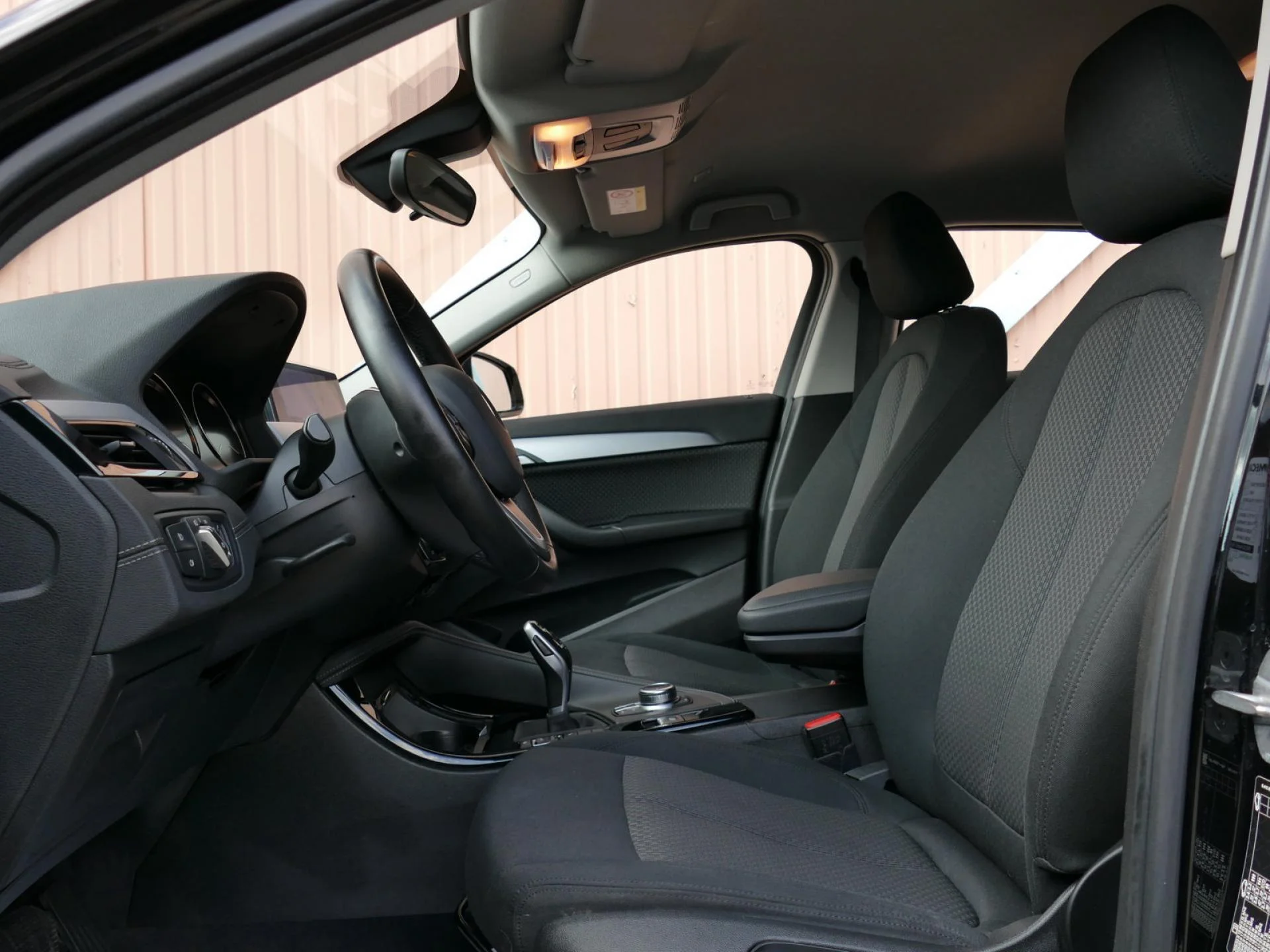 BMW X2 - Miniature 6 sur 34 - Cliquer pour voir cette photo