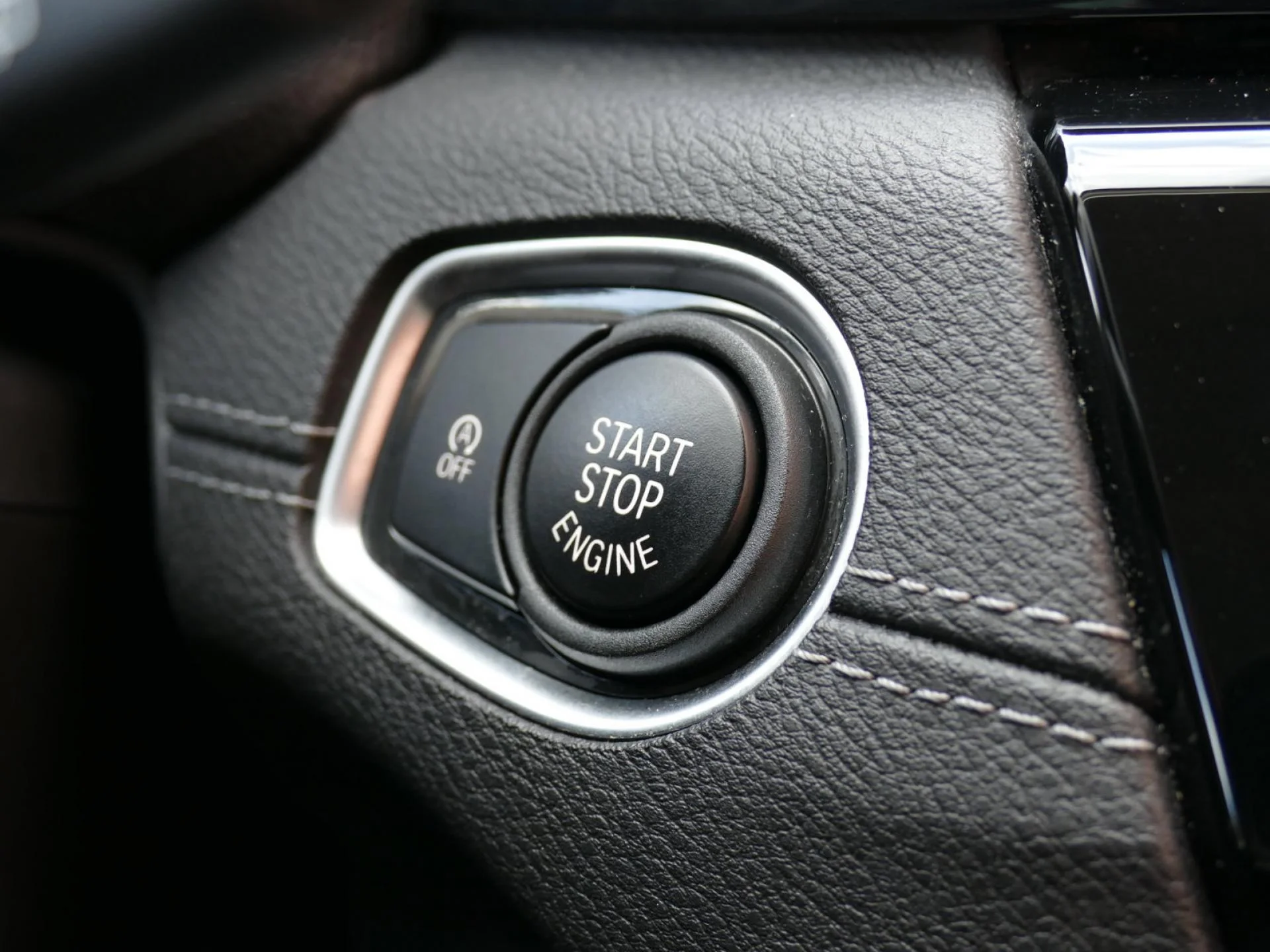 BMW X2 - Miniature 24 sur 34 - Cliquer pour voir cette photo
