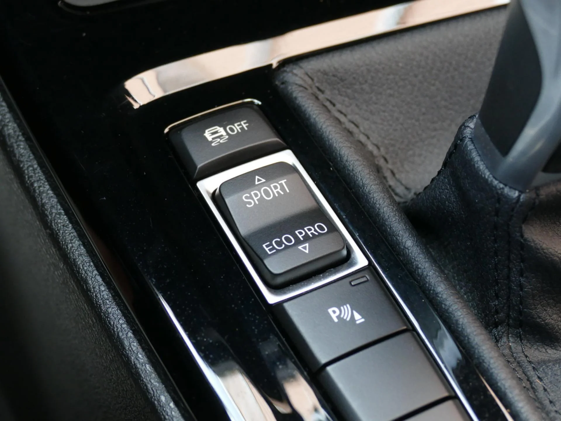 BMW X2 - Miniature 20 sur 34 - Cliquer pour voir cette photo
