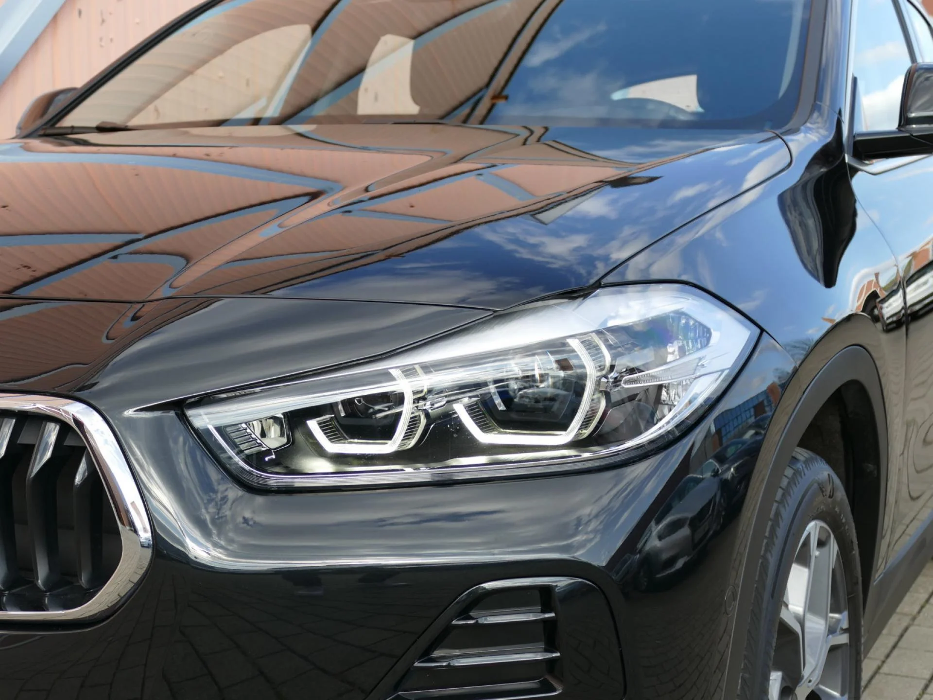 BMW X2 - Miniature 31 sur 34 - Cliquer pour voir cette photo