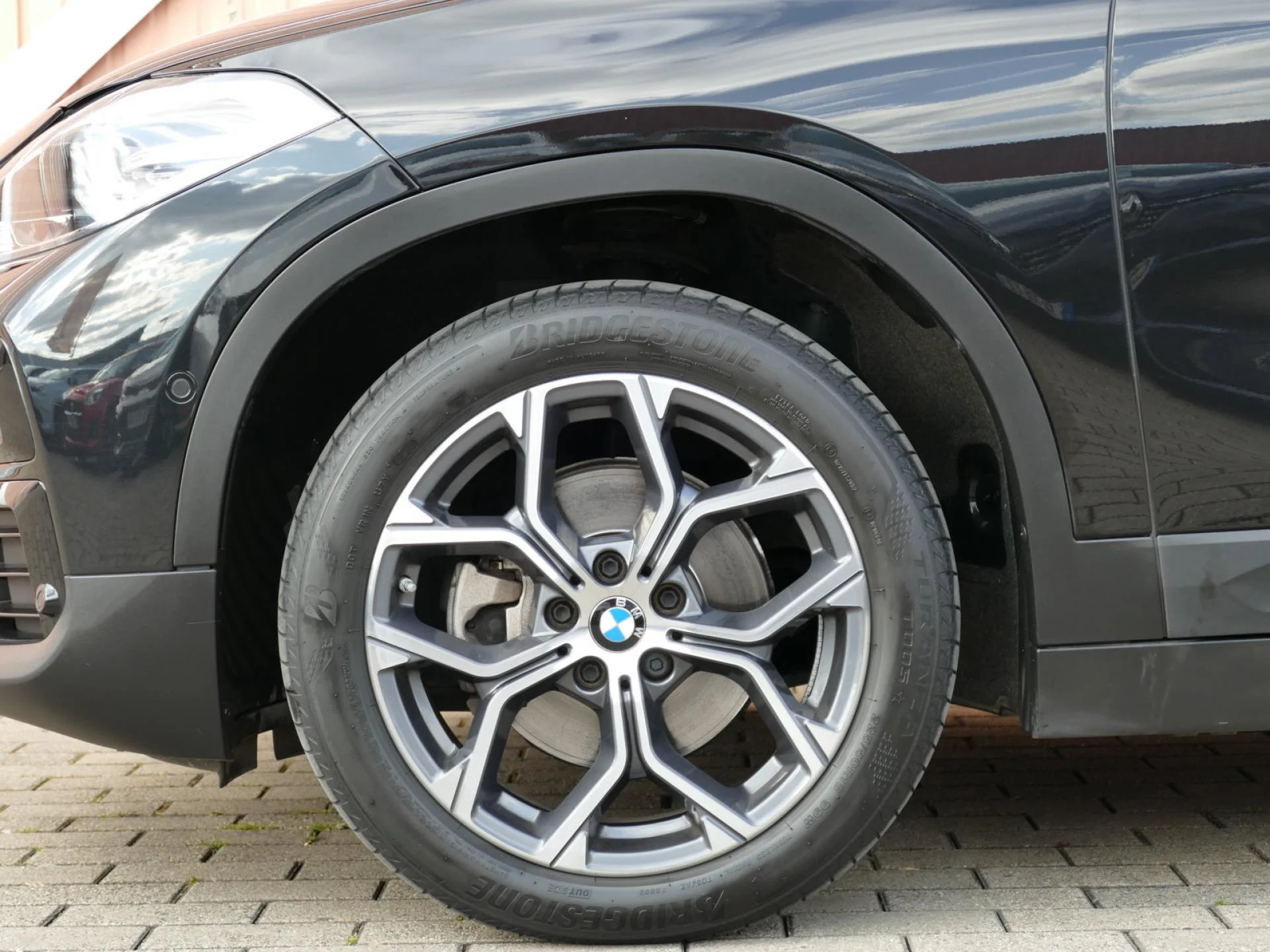 BMW X2 - Miniature 33 sur 34 - Cliquer pour voir cette photo