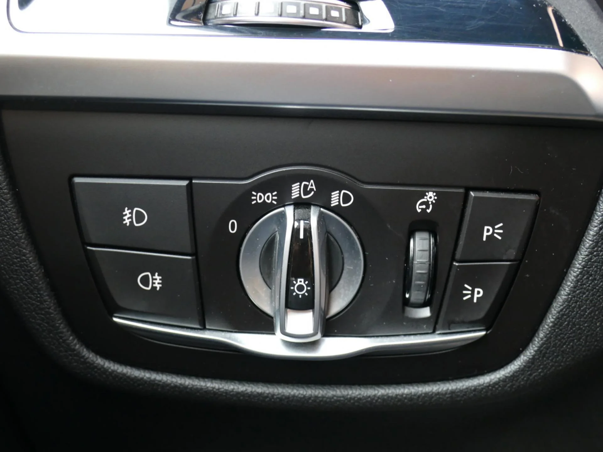 BMW X3 - Miniature 23 sur 38 - Cliquer pour voir cette photo