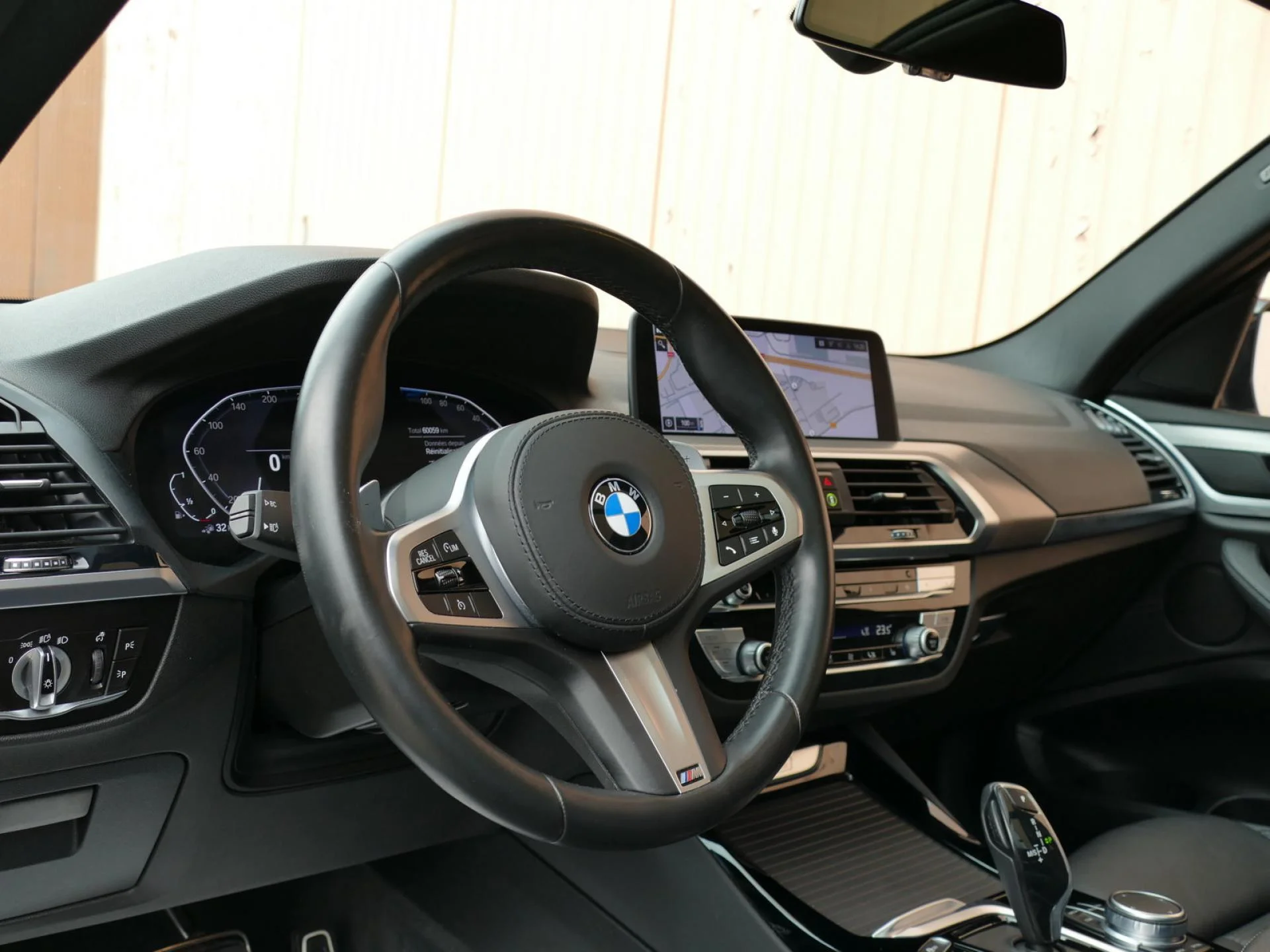 BMW X3 - Miniature 17 sur 38 - Cliquer pour voir cette photo