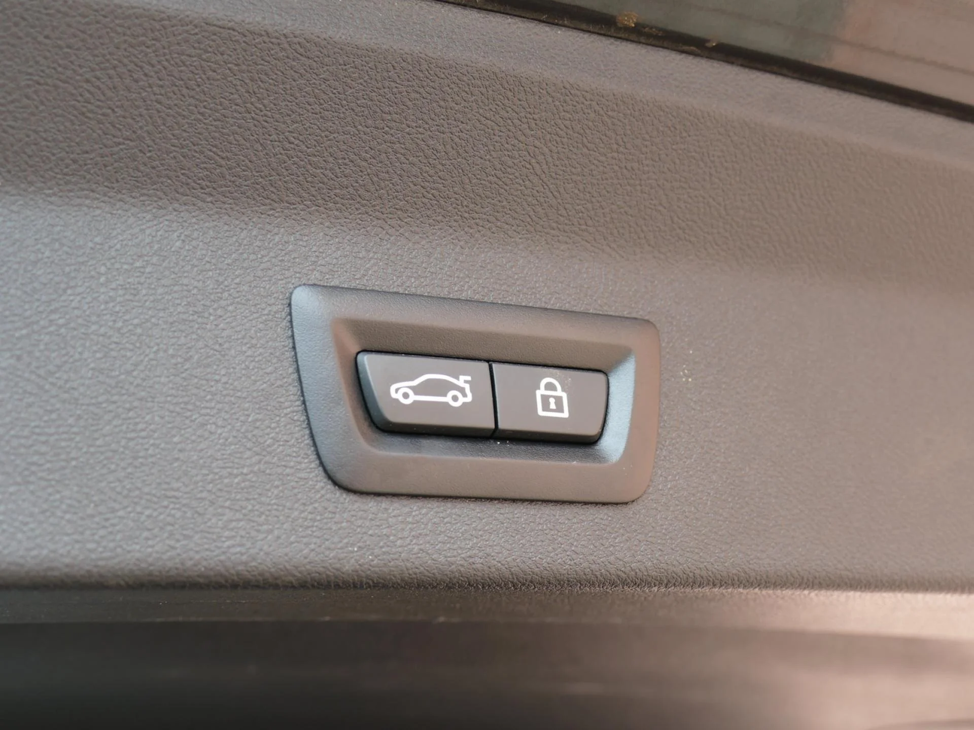 BMW X3 - Miniature 27 sur 38 - Cliquer pour voir cette photo