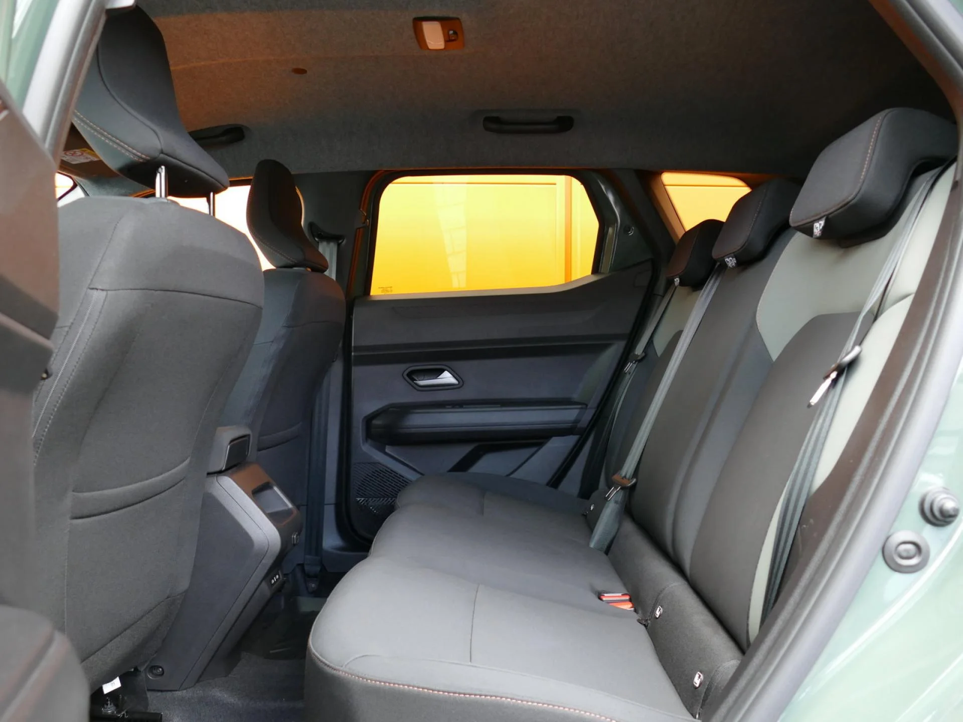 DACIA DUSTER - Miniature 7 sur 36 - Cliquer pour voir cette photo
