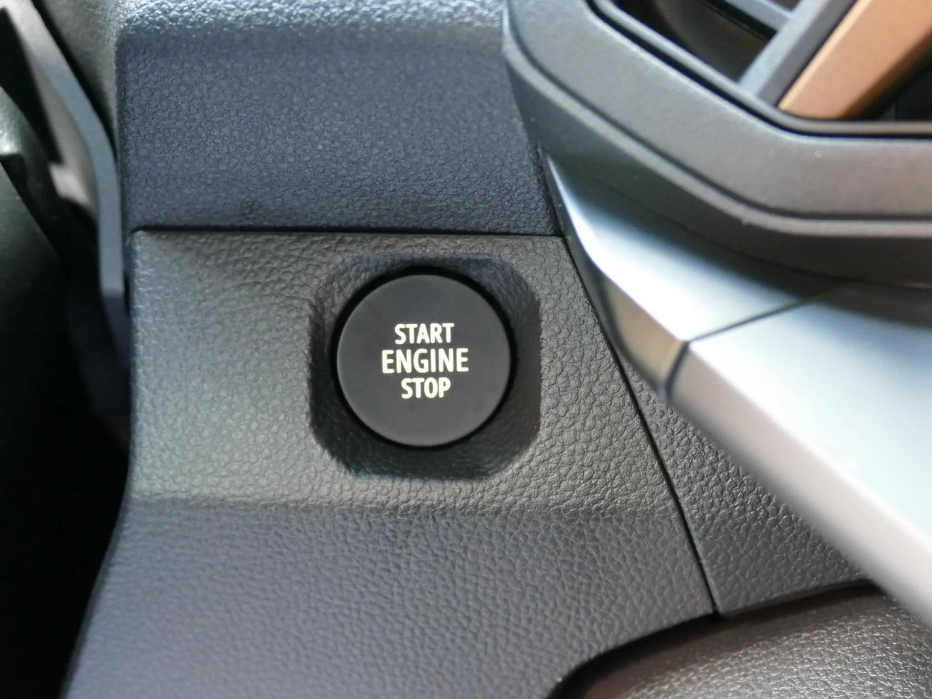 DACIA DUSTER - Miniature 22 sur 36 - Cliquer pour voir cette photo
