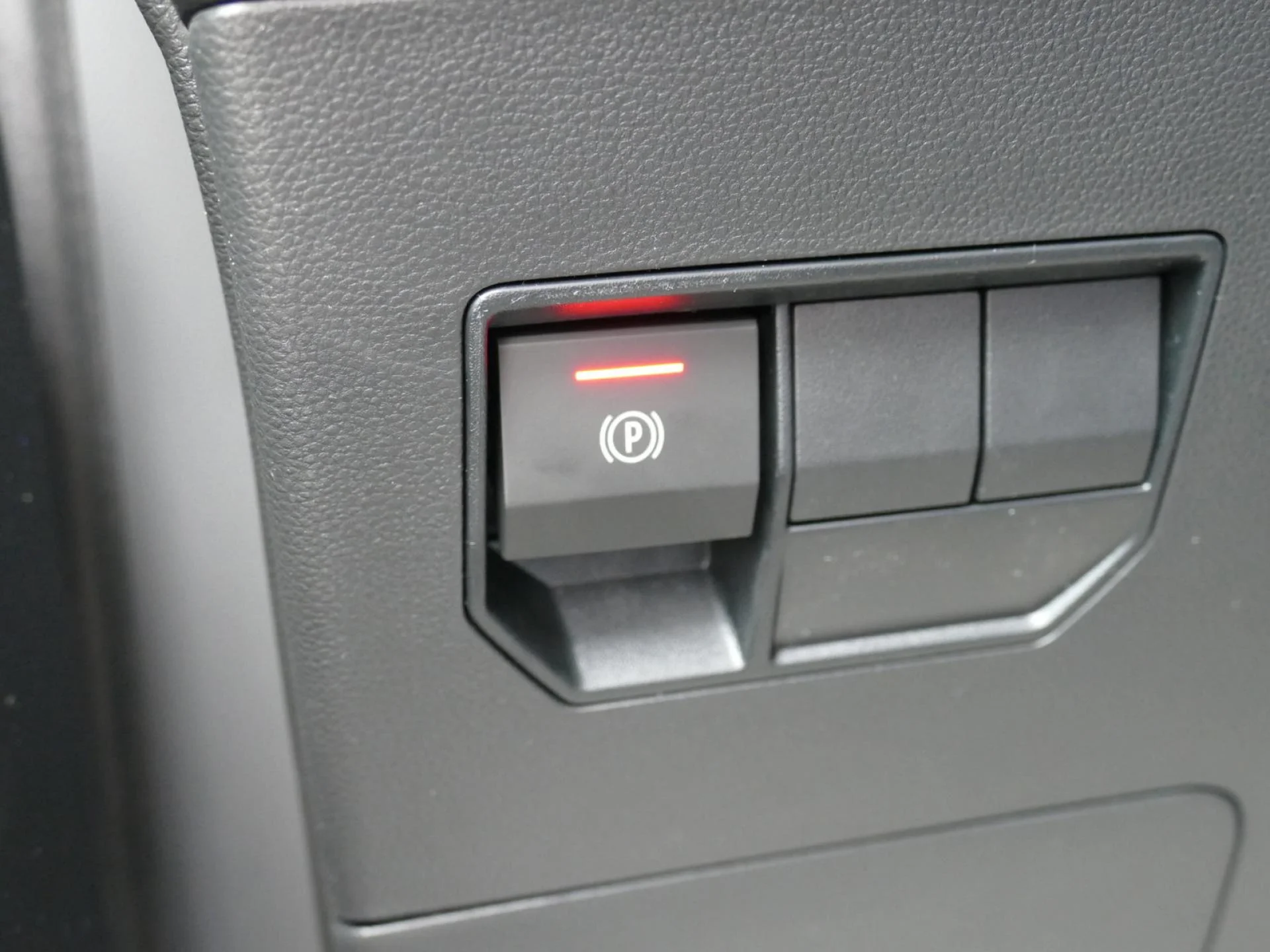 DACIA DUSTER - Miniature 21 sur 26 - Cliquer pour voir cette photo