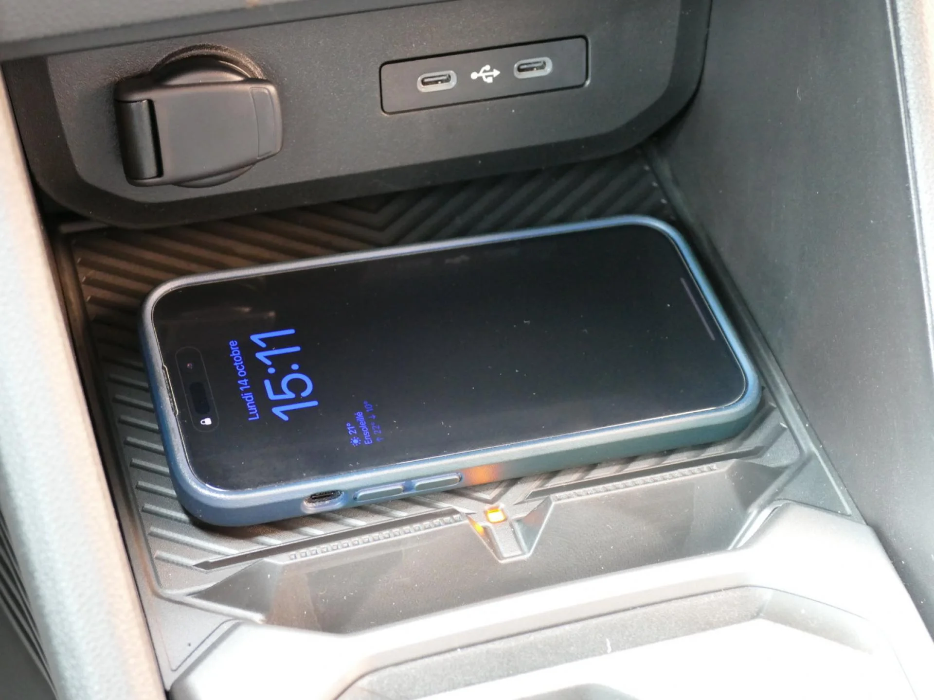 DACIA DUSTER - Miniature 18 sur 26 - Cliquer pour voir cette photo