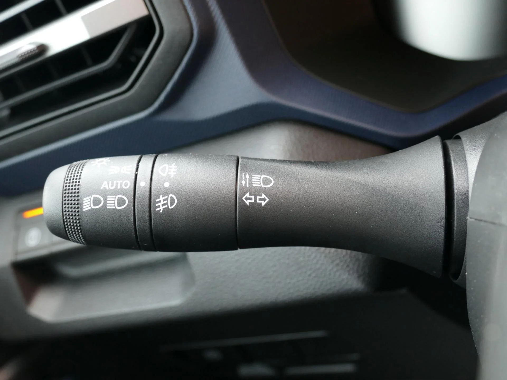 DACIA DUSTER - Miniature 25 sur 26 - Cliquer pour voir cette photo