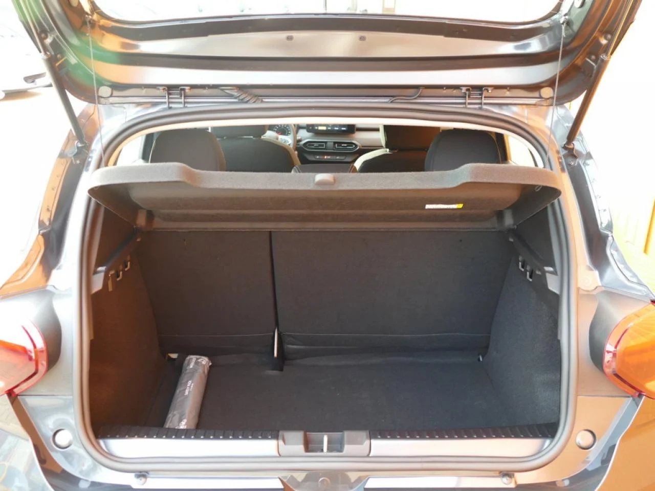 DACIA SANDERO - Miniature 7 sur 16 - Cliquer pour voir cette photo