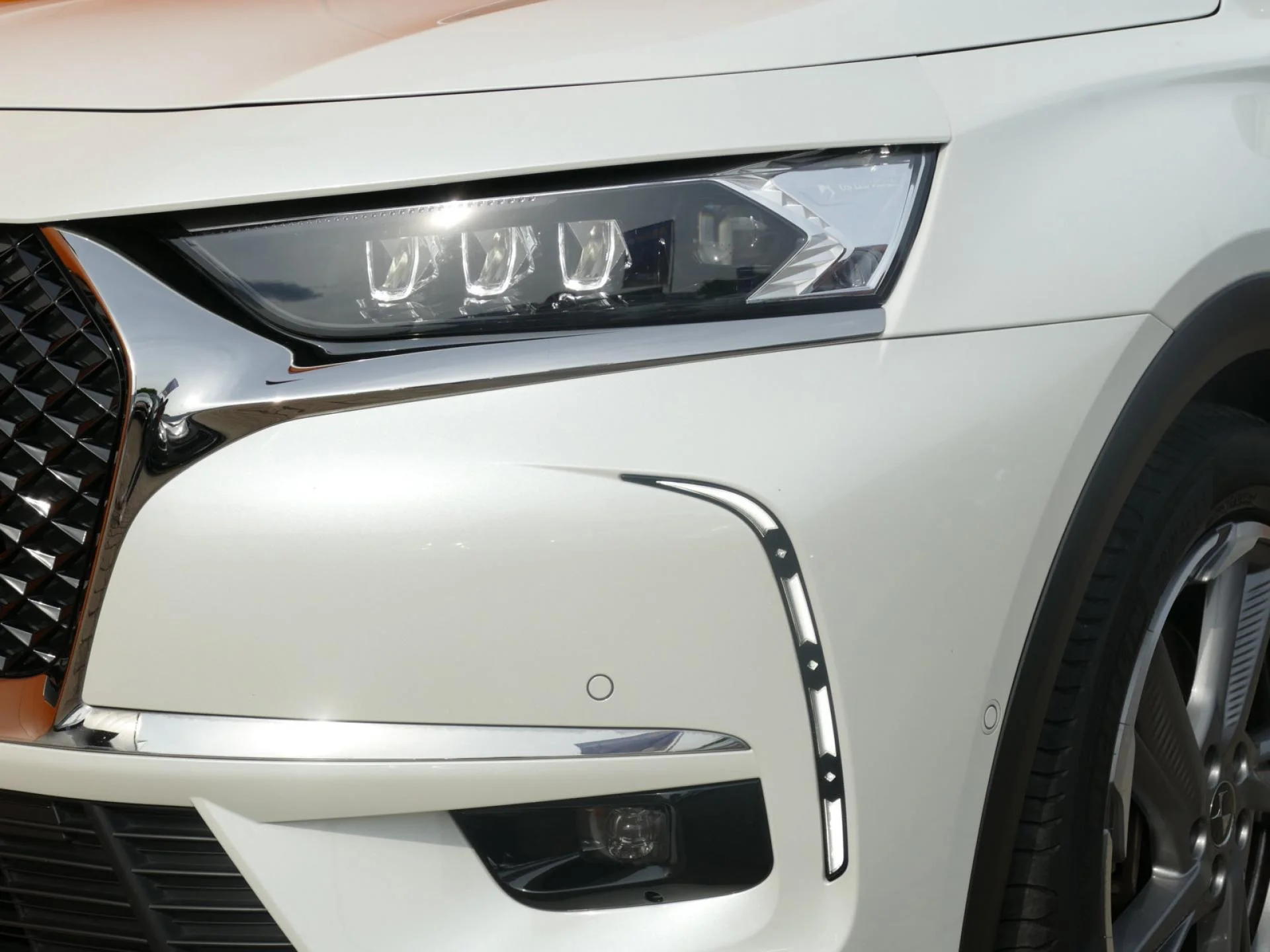 DS DS 7 CROSSBACK - Miniature 31 sur 34 - Cliquer pour voir cette photo