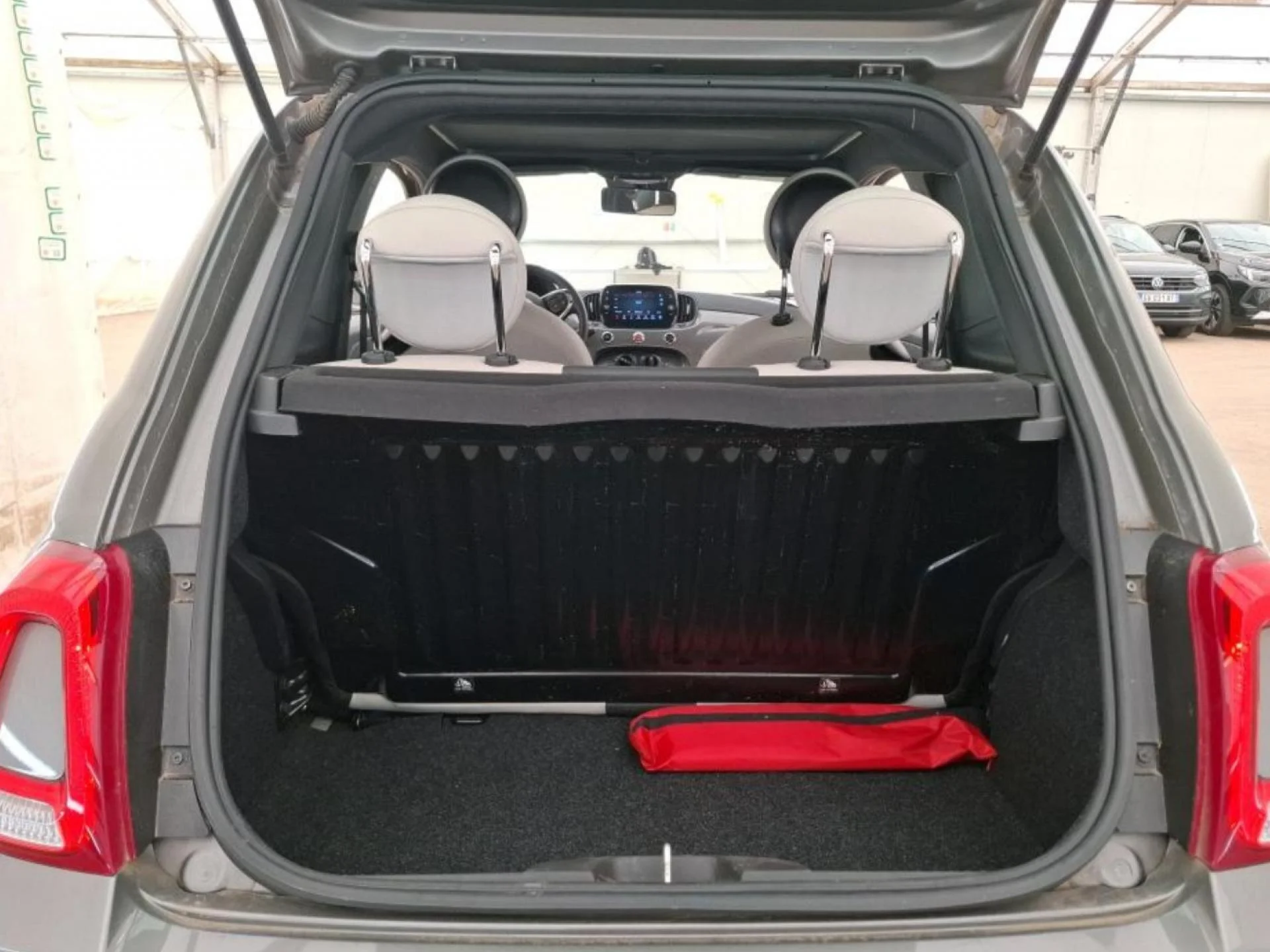 FIAT 500 - Miniature 10 sur 11 - Cliquer pour voir cette photo