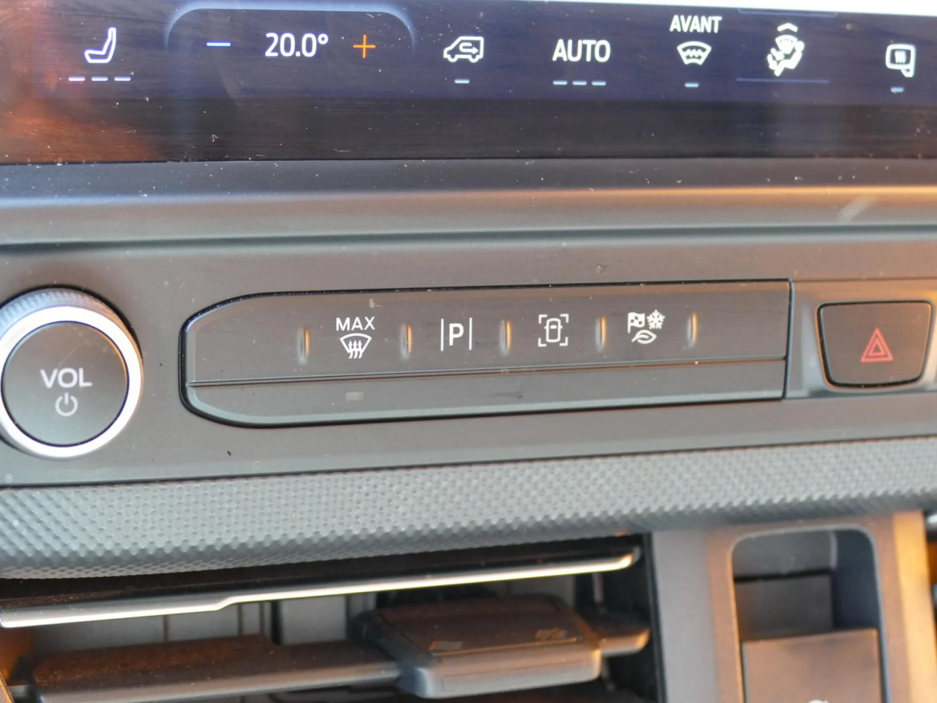 FORD TRANSIT CUSTOM - Miniature 17 sur 37 - Cliquer pour voir cette photo