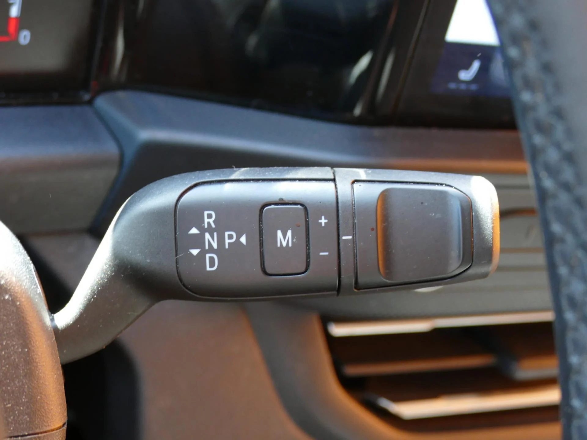 FORD TRANSIT CUSTOM - Miniature 27 sur 37 - Cliquer pour voir cette photo