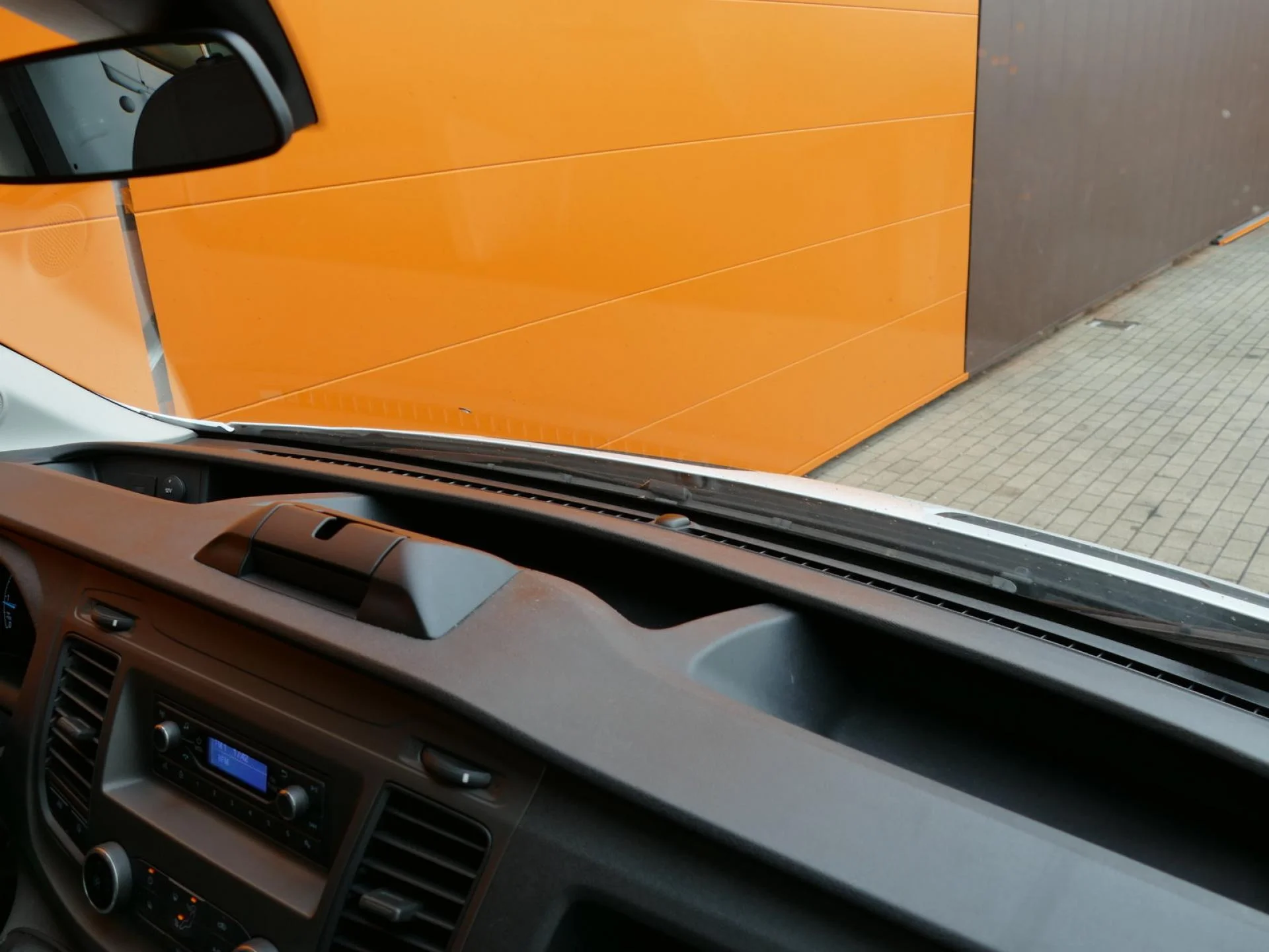 FORD TRANSIT - Miniature 21 sur 33 - Cliquer pour voir cette photo