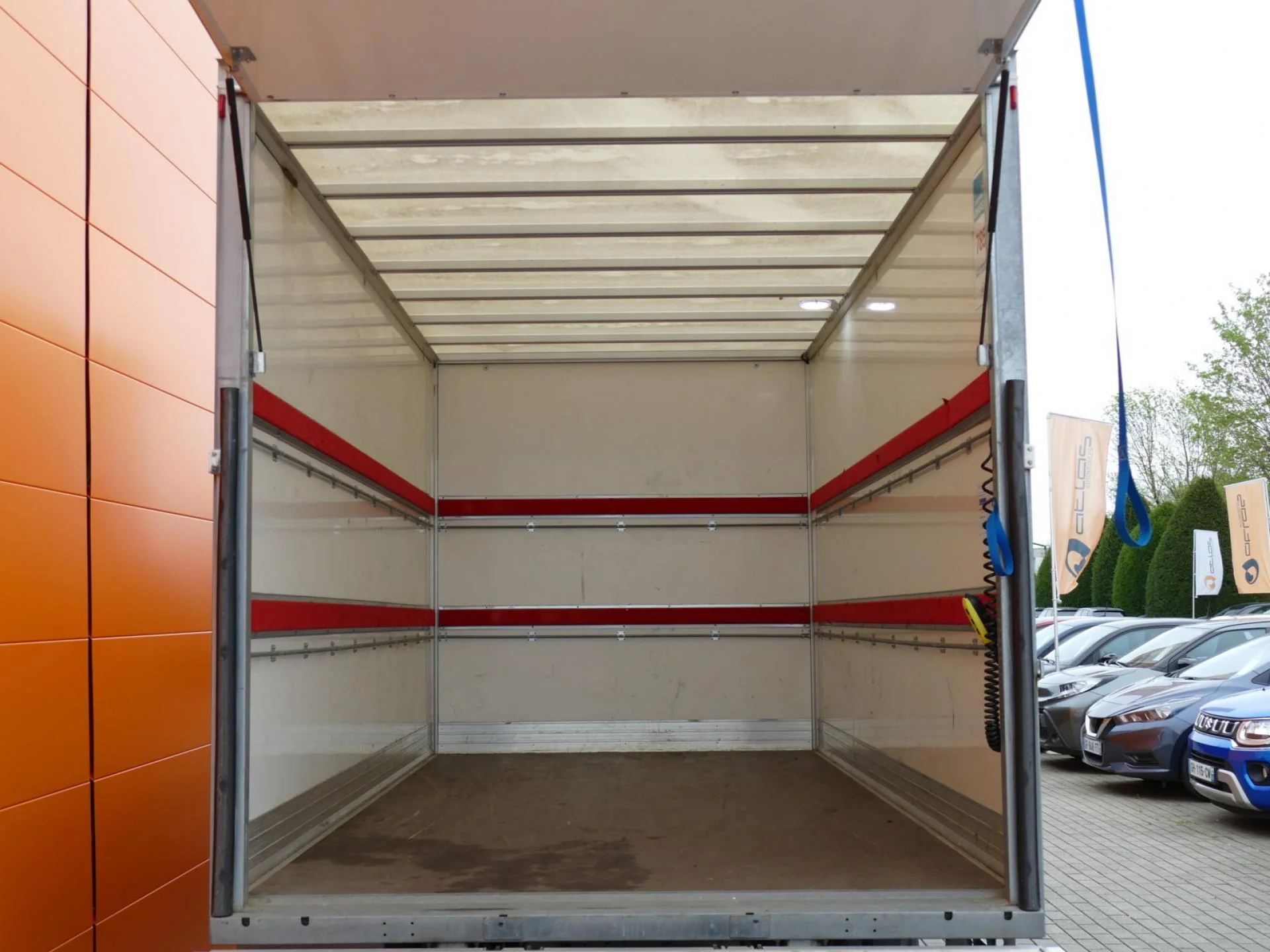 FORD TRANSIT - Miniature 5 sur 33 - Cliquer pour voir cette photo