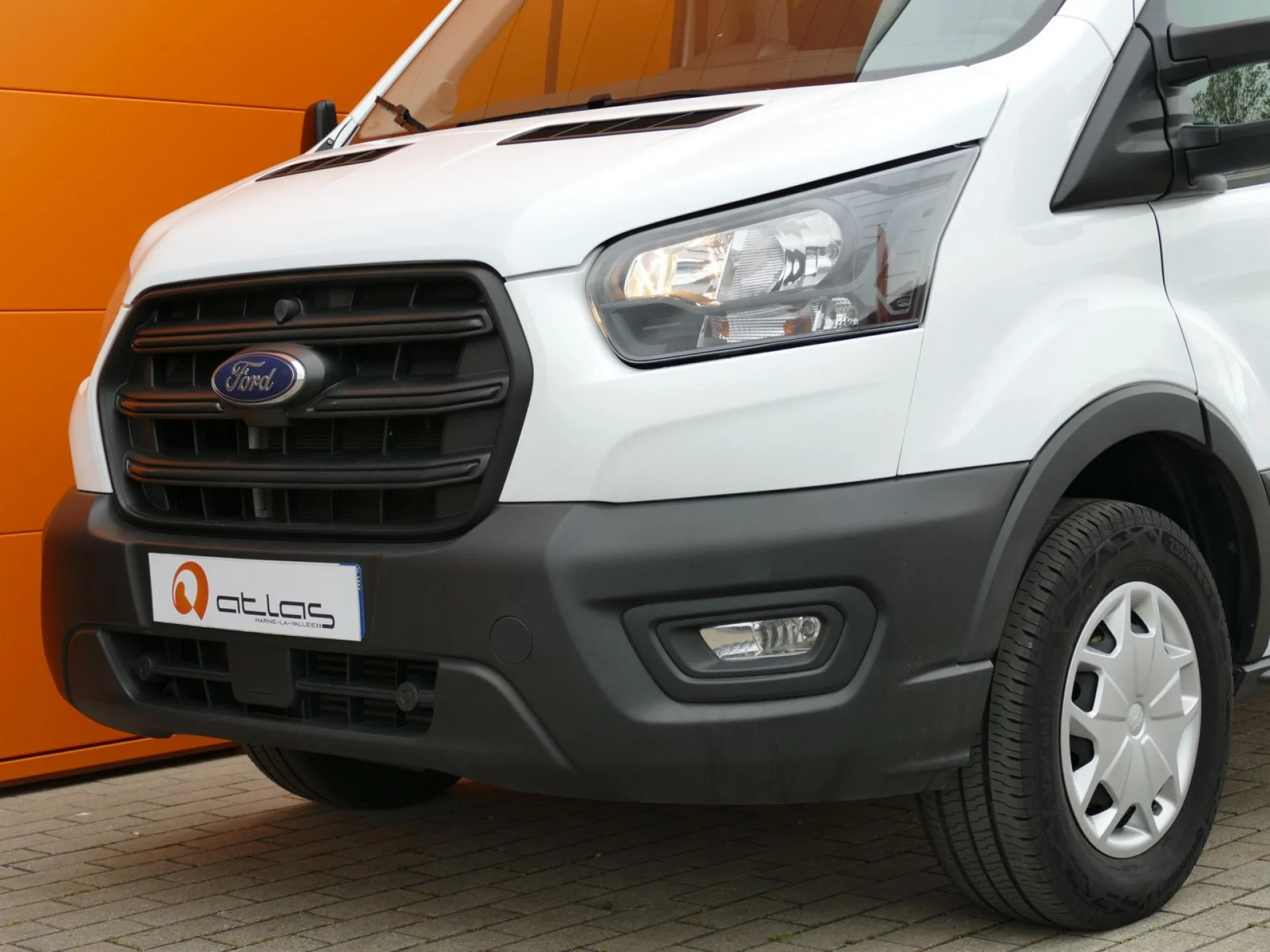 FORD TRANSIT - Miniature 29 sur 33 - Cliquer pour voir cette photo