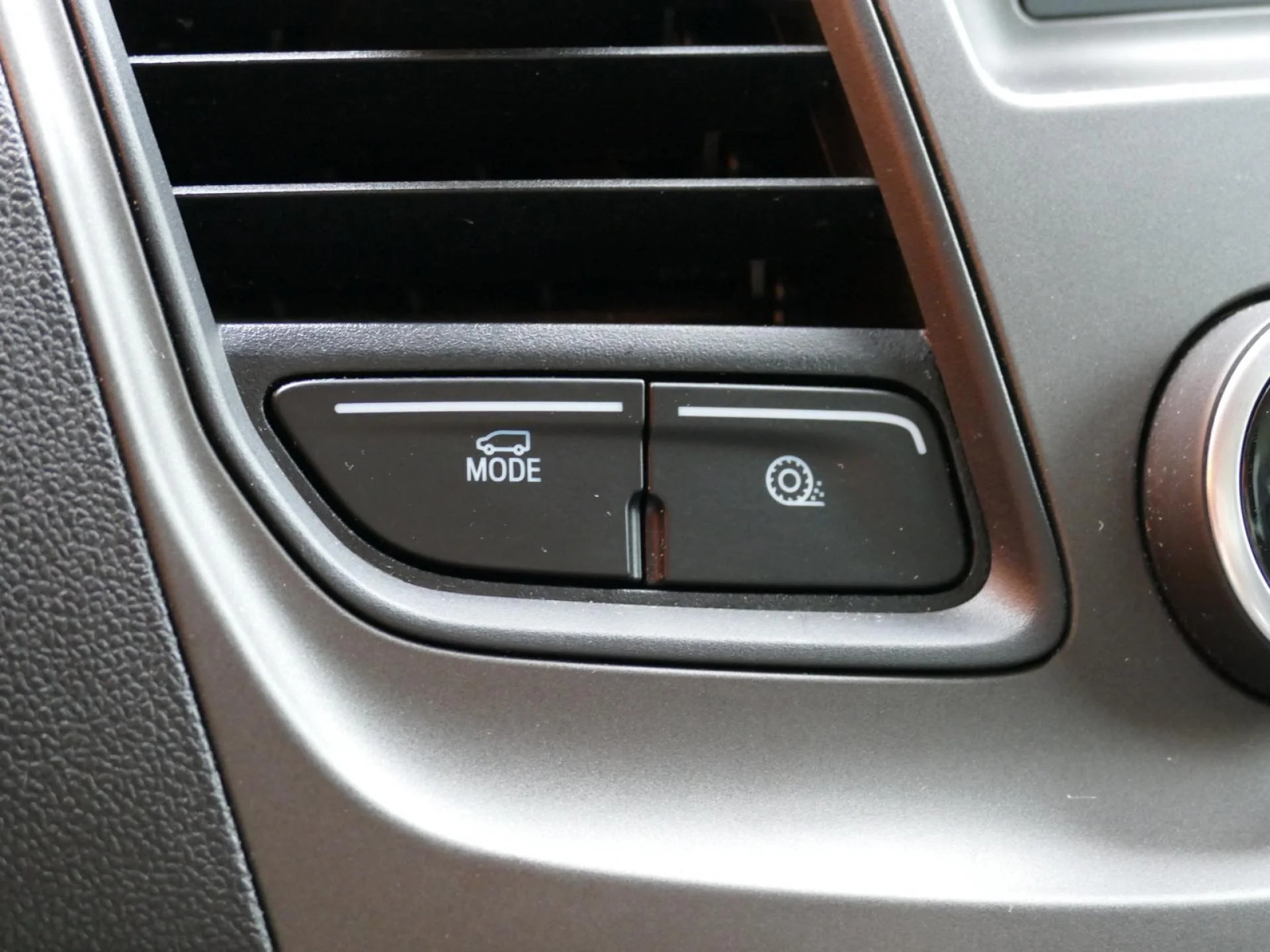 FORD TRANSIT - Miniature 17 sur 33 - Cliquer pour voir cette photo