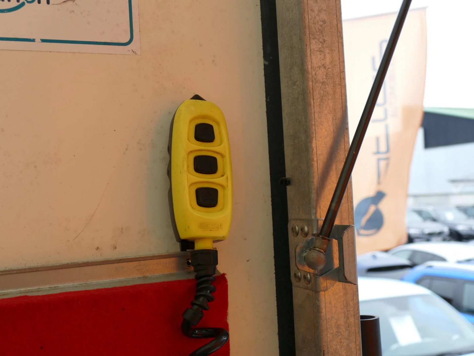 FORD TRANSIT - Miniature 24 sur 33 - Cliquer pour voir cette photo