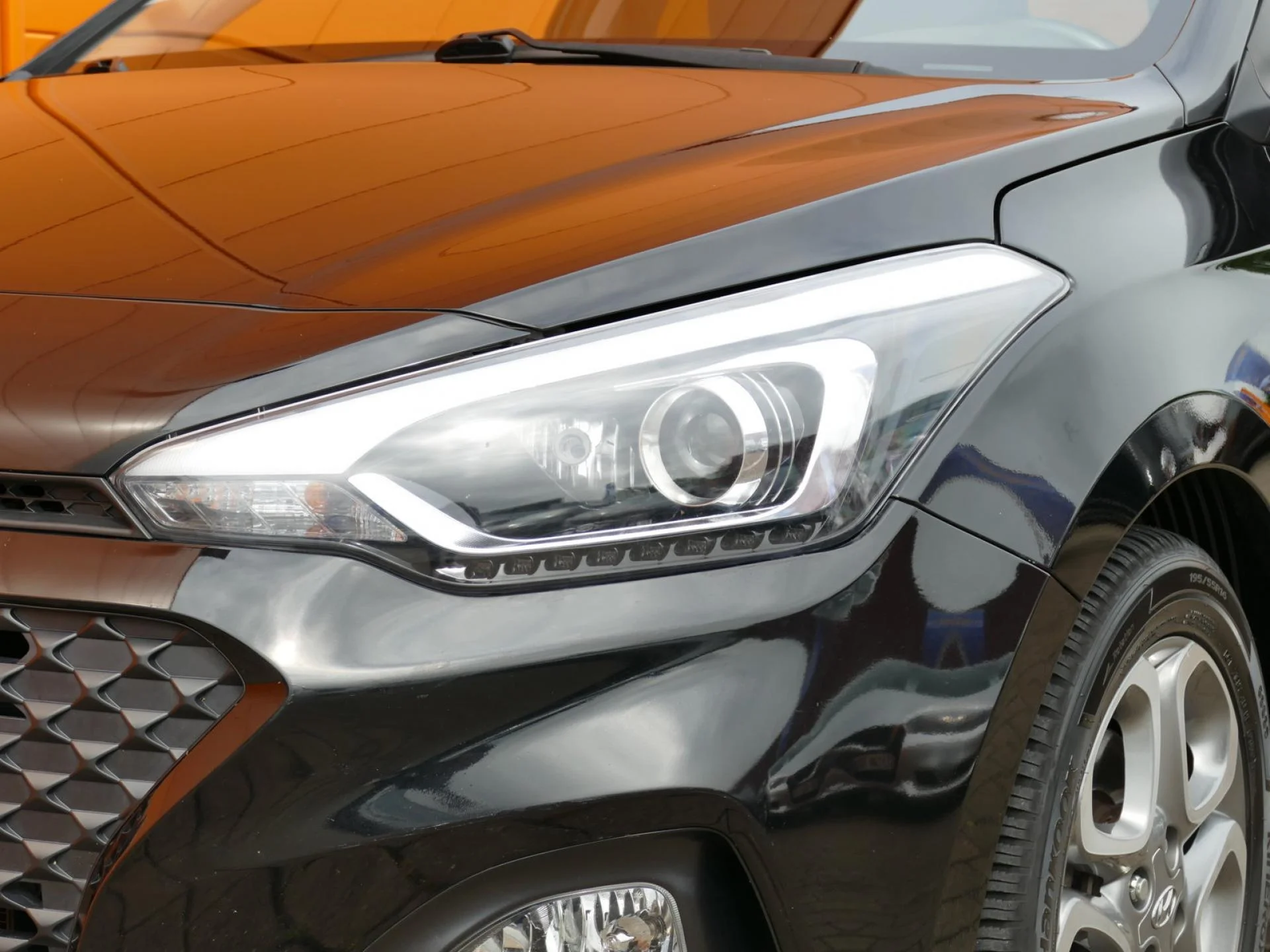 HYUNDAI i20 - Miniature 27 sur 32 - Cliquer pour voir cette photo