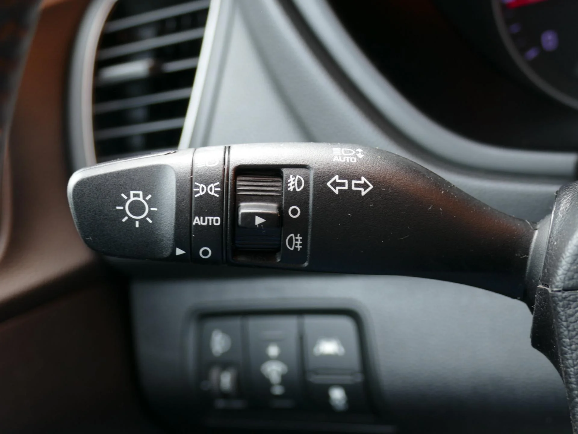 HYUNDAI i20 - Miniature 24 sur 32 - Cliquer pour voir cette photo