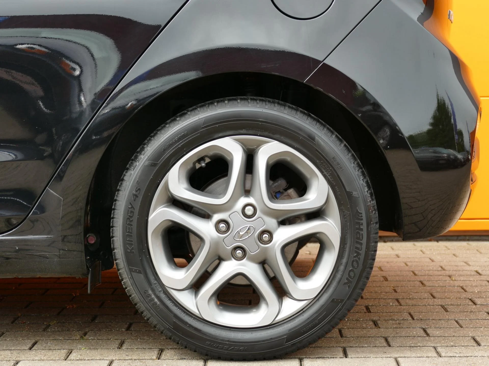 HYUNDAI i20 - Miniature 32 sur 32 - Cliquer pour voir cette photo