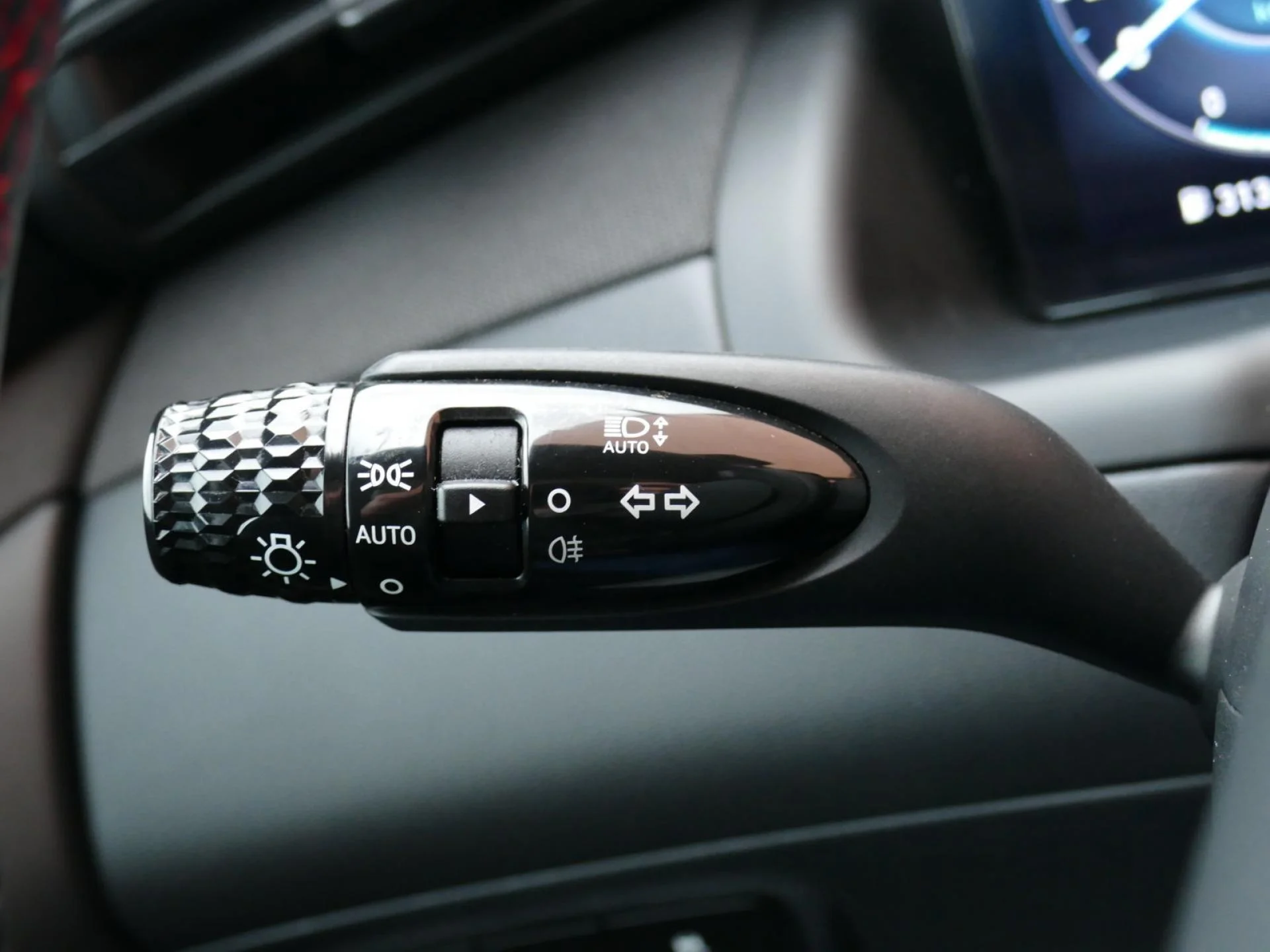 HYUNDAI TUCSON - Miniature 23 sur 32 - Cliquer pour voir cette photo