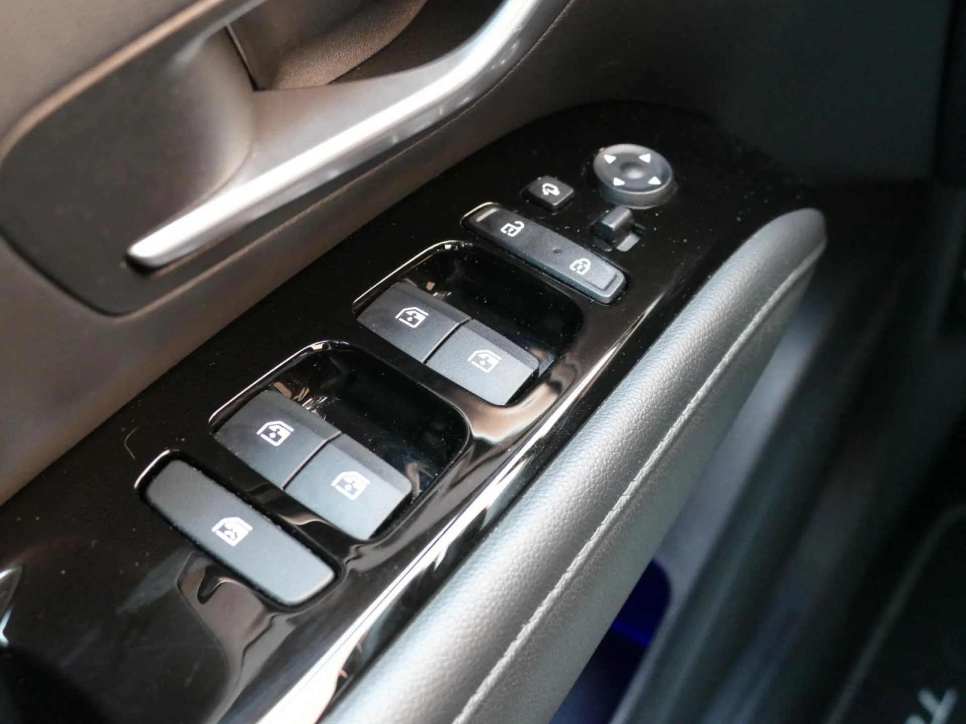 HYUNDAI TUCSON - Miniature 24 sur 33 - Cliquer pour voir cette photo