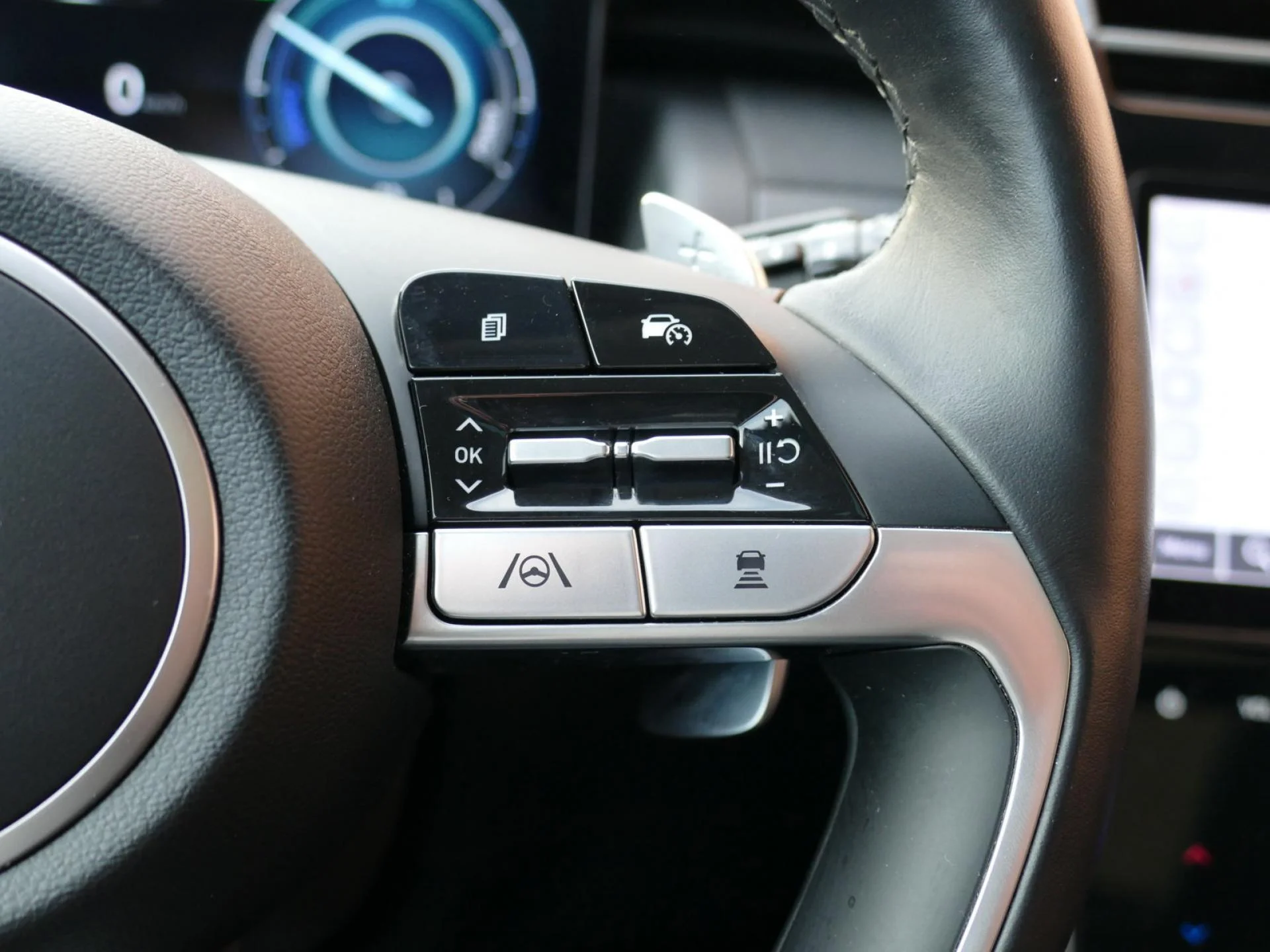 HYUNDAI TUCSON - Miniature 14 sur 33 - Cliquer pour voir cette photo