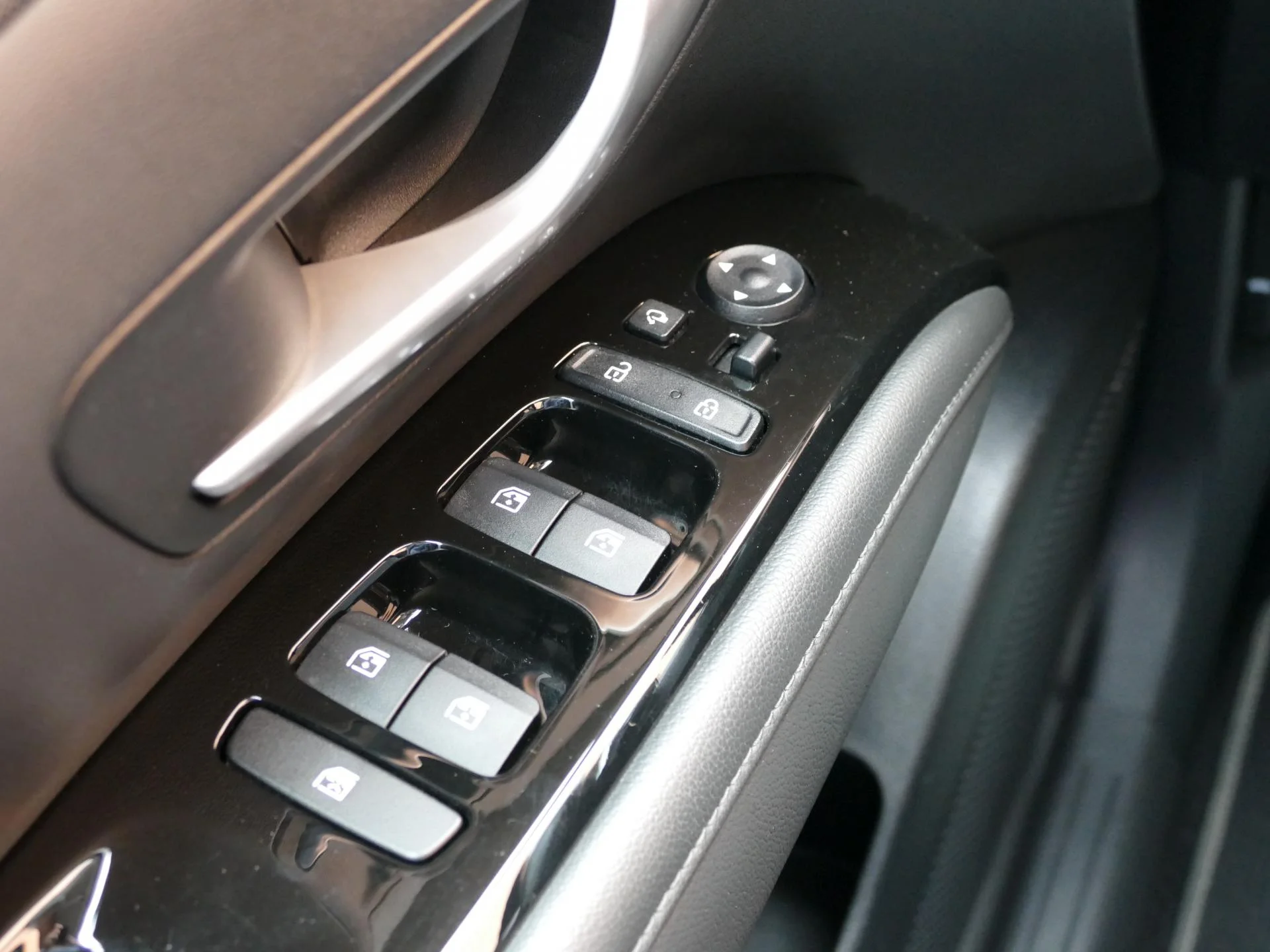 HYUNDAI TUCSON - Miniature 24 sur 31 - Cliquer pour voir cette photo