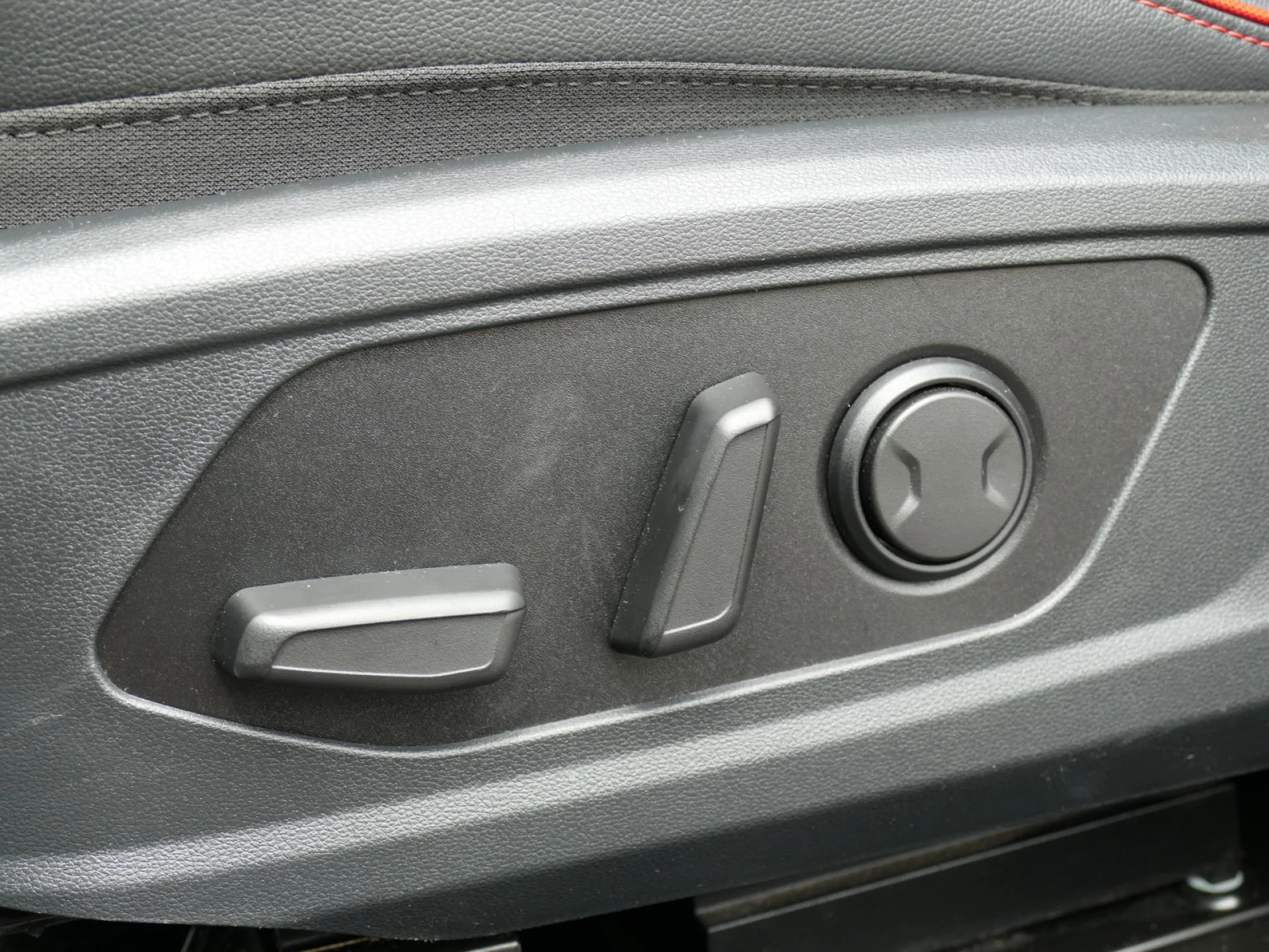 HYUNDAI TUCSON - Miniature 21 sur 38 - Cliquer pour voir cette photo