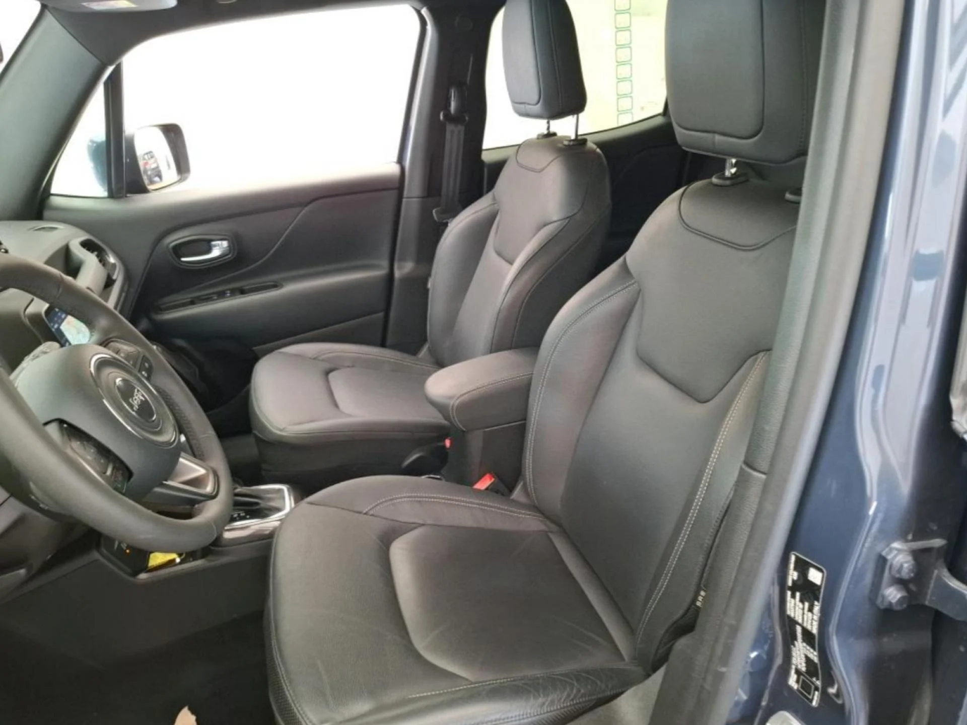 JEEP RENEGADE - Miniature 9 sur 9 - Cliquer pour voir cette photo